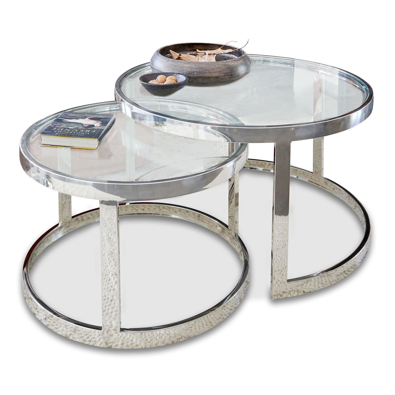 Coppia di tavolini di complemento Cibran Set di due tavolini rotondi con piano in vetro e struttura in acciaio cromato, design moderno
