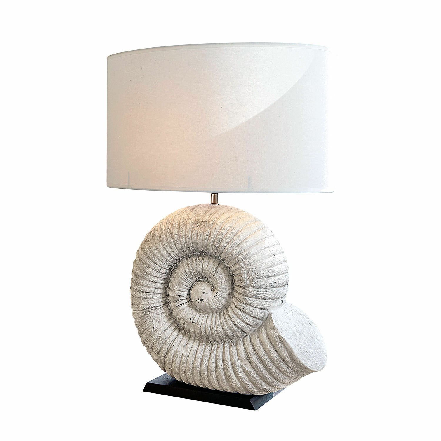 Lampada da tavolo Korrellin Lampada da tavolo con paralume bianco e base in pietra a forma di conchiglia, luce decorativa per interni