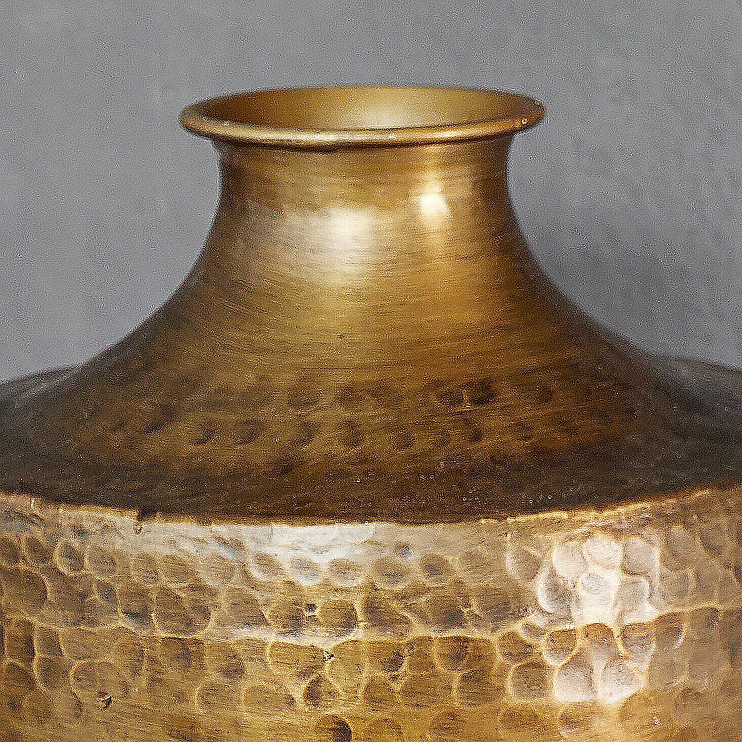 Vaso Saamira