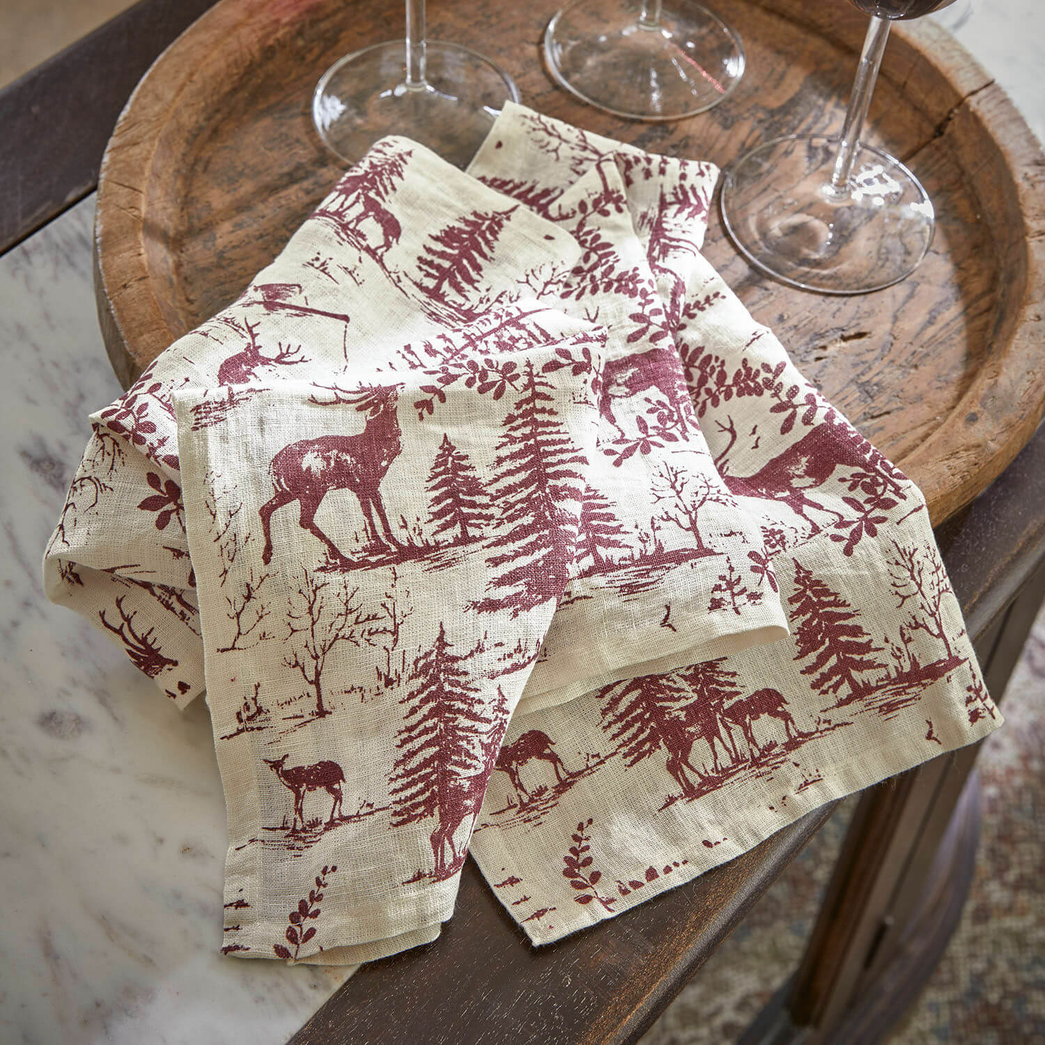 Set di 4 tovaglioli Sundraen Tovaglia in lino color naturale con stampa bordeaux di cervi e alberi, decorazione rustica per tavola