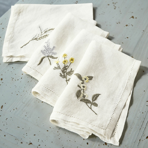 Set di tovaglioli in lino bianco con ricami floreali, decorazione naturale per tavola