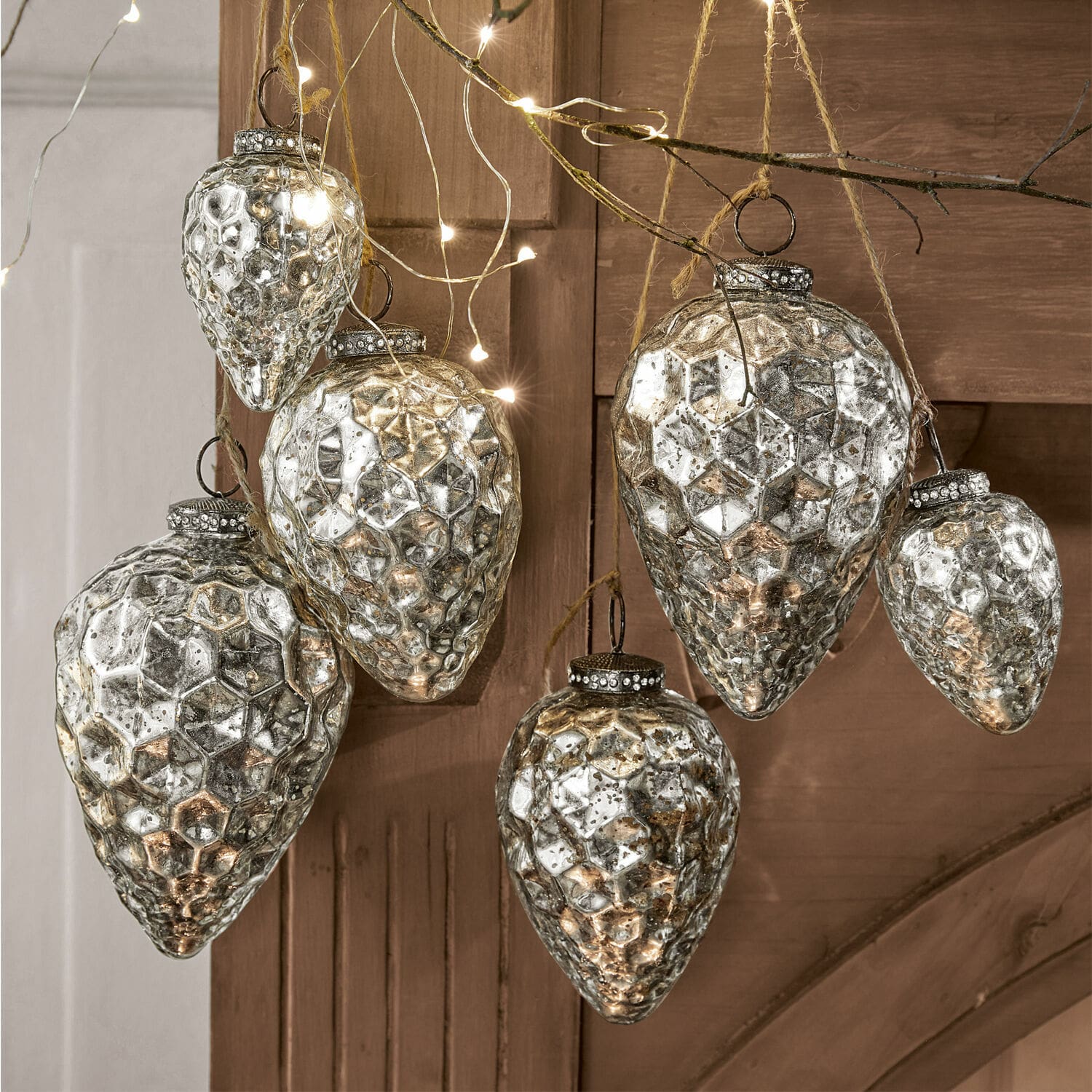Set di 6 decorazioni natalizie Colin Set di sei decorazioni natalizie in vetro argentato con texture a nido d'ape, decorazione festiva