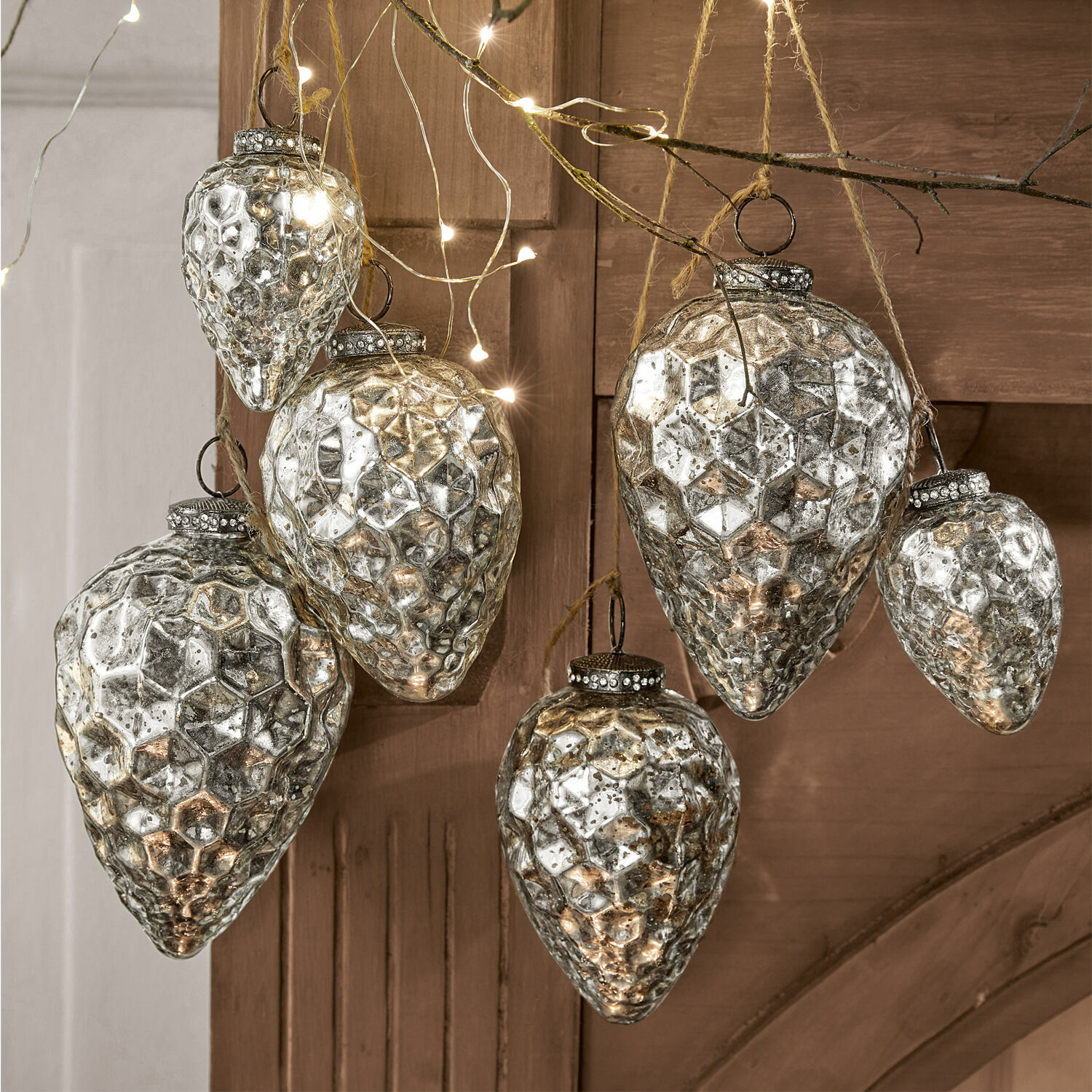 Set di 6 decorazioni natalizie Colin Set di sei decorazioni natalizie in vetro argentato con texture a nido d'ape, decorazione festiva