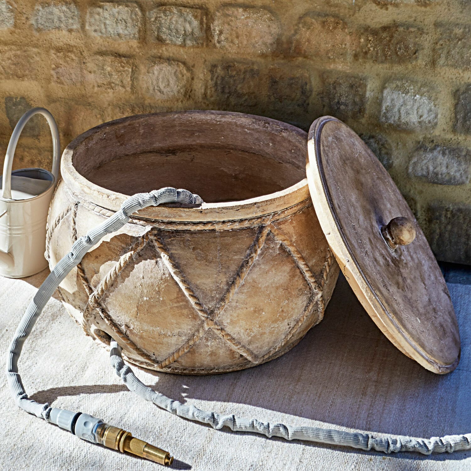 Contenitore per tubo da giardino Hulcier Grande contenitore in ceramica beige con coperchio e motivo geometrico, vaso decorativo