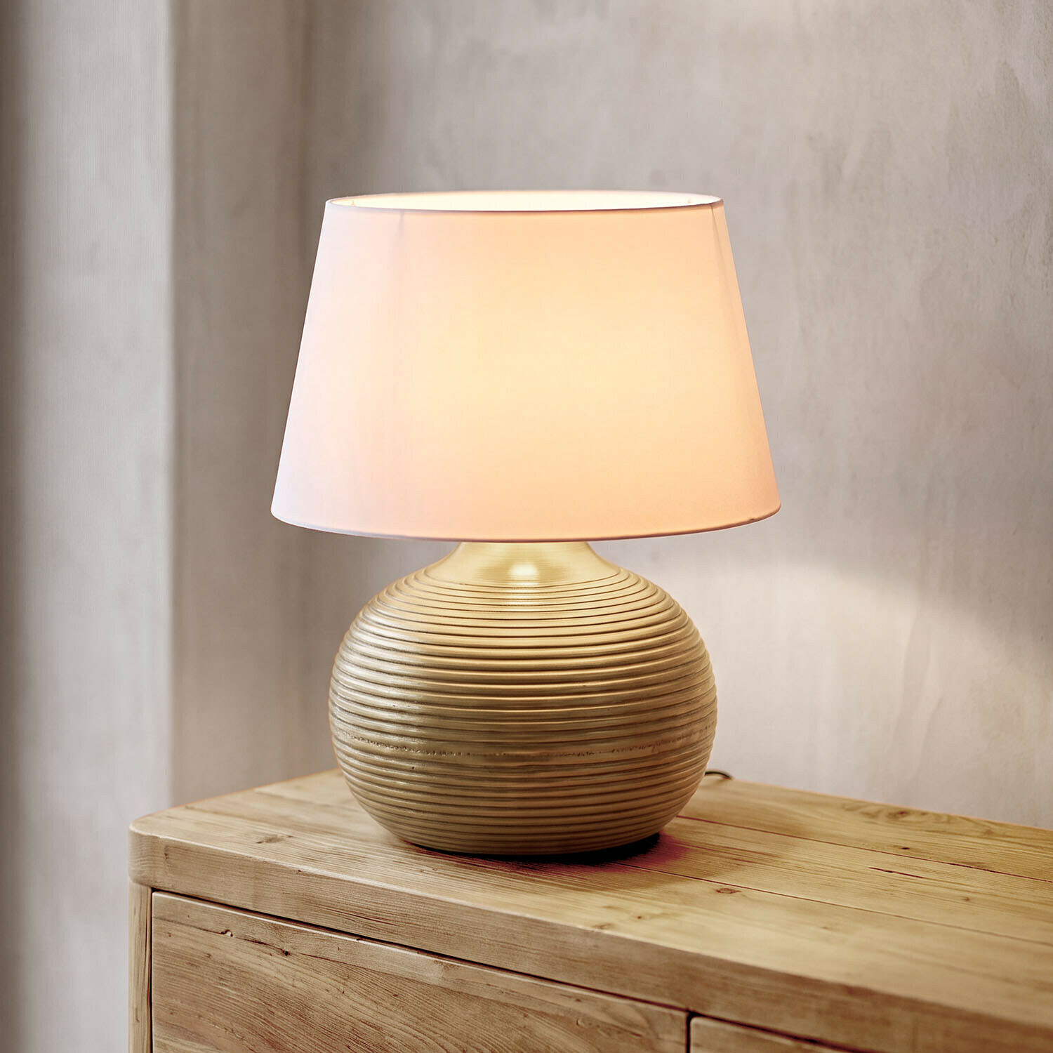 Lampada da tavolo Miravona