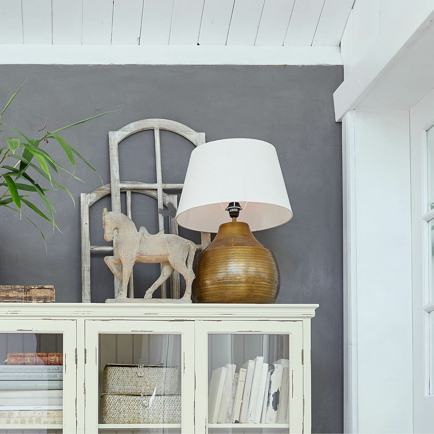 Lampada da tavolo Saamira
