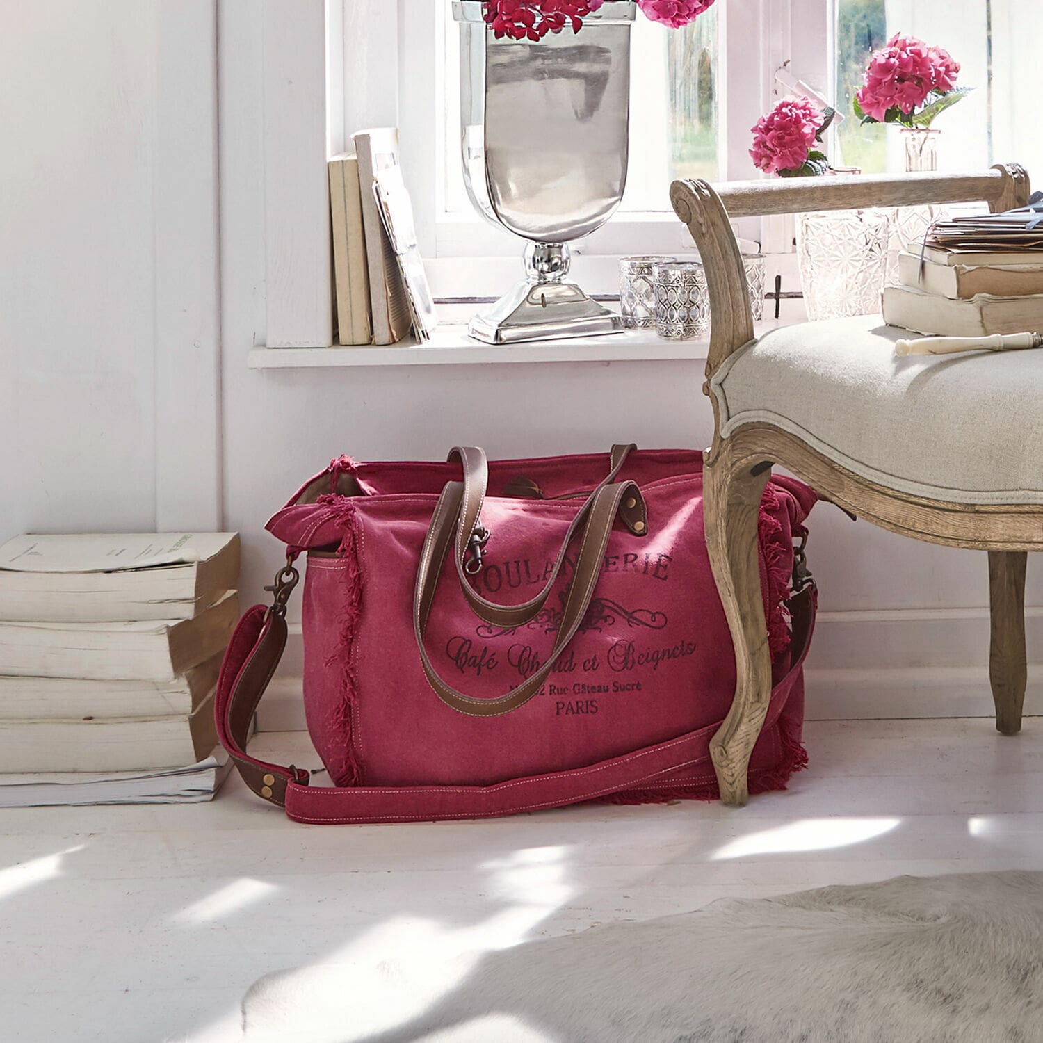Borsa Anoush