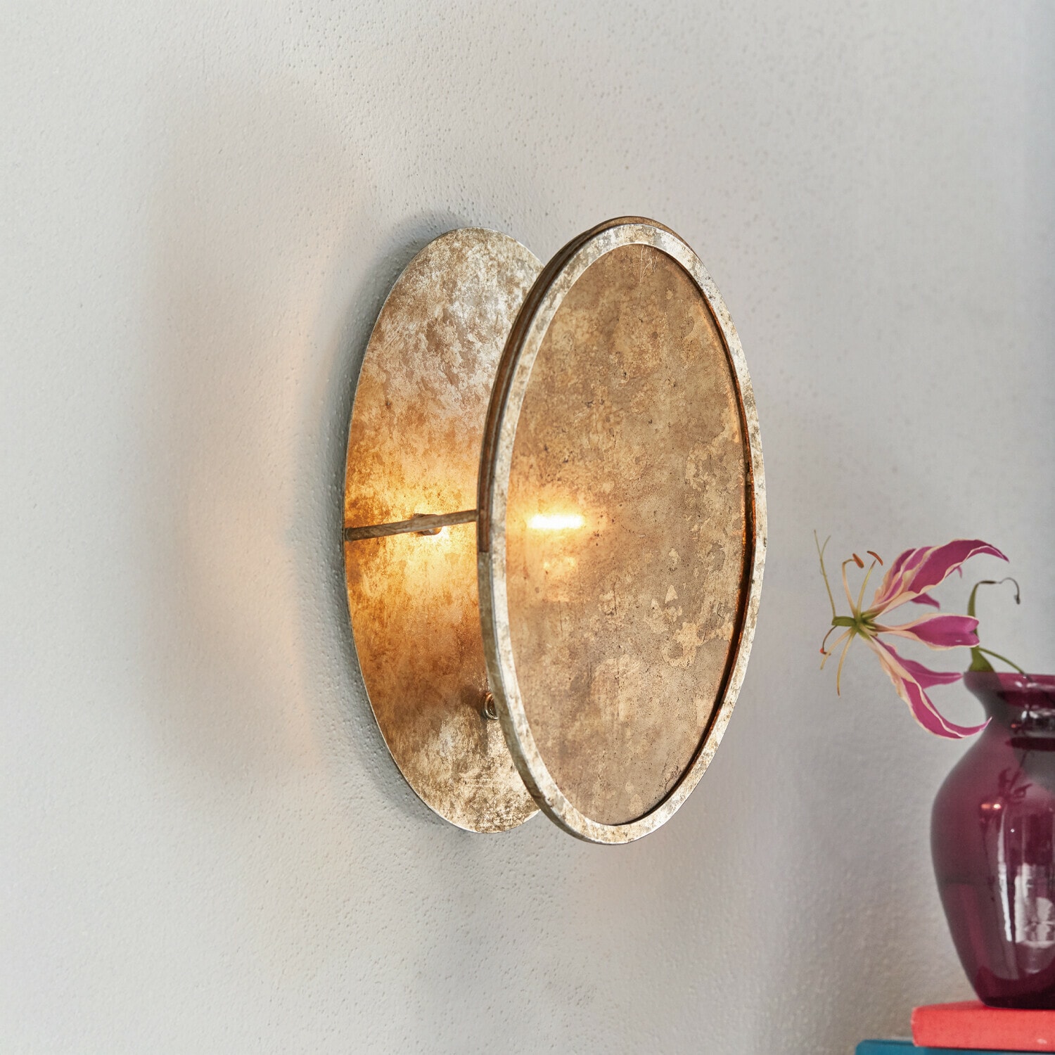 Lampada da parete Crix Applique rotonda in metallo dorato invecchiato, lampada decorativa per soggiorno