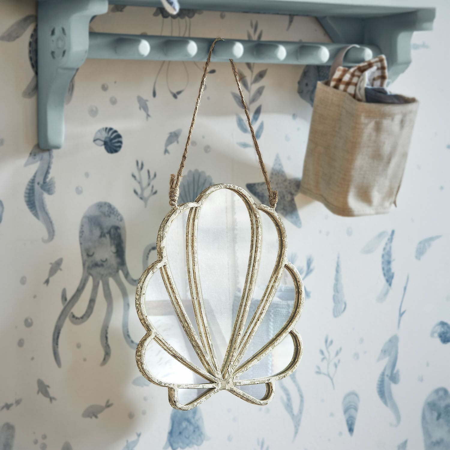 Specchio Vellaro Specchio decorativo a forma di conchiglia con cornice metallica dorata antica da appendere