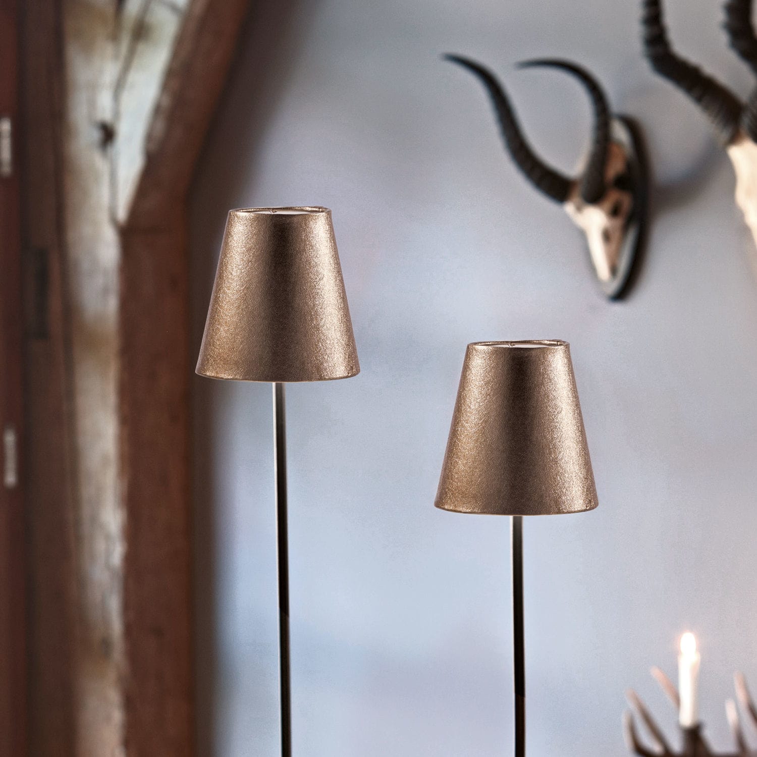 Coppia di lampade a stelo Tacoma