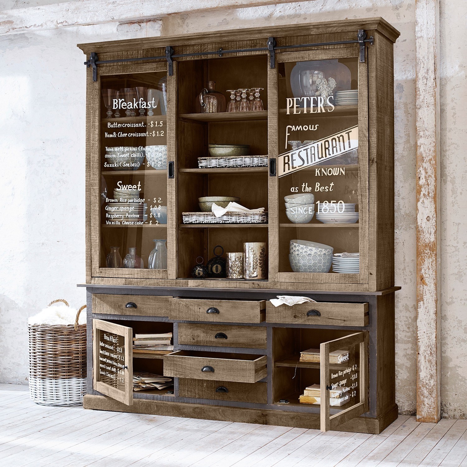 Credenza Peter´s Grande vetrina in legno con ante in vetro e cassetti in stile vintage per conservare la stoviglieria