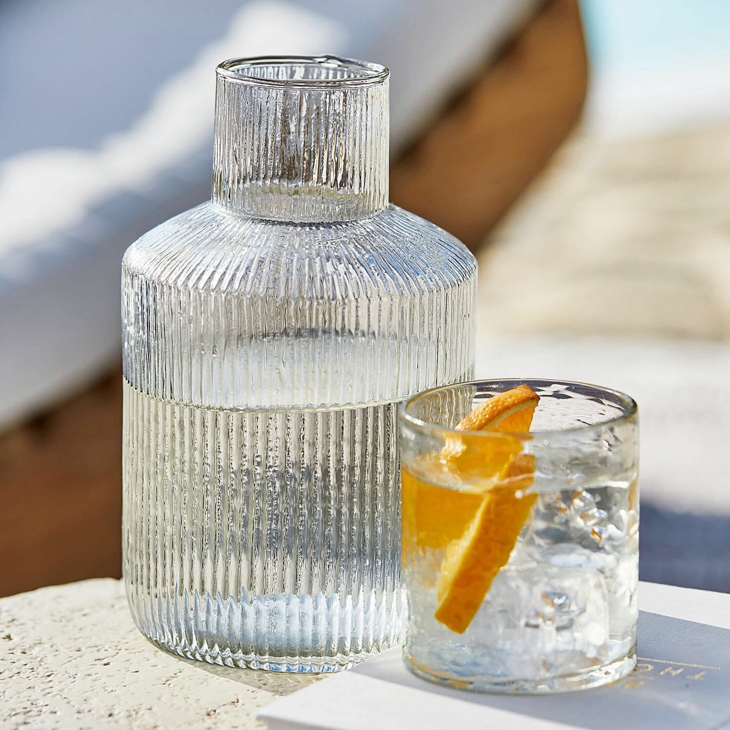 Caraffa con bicchiere Aila
