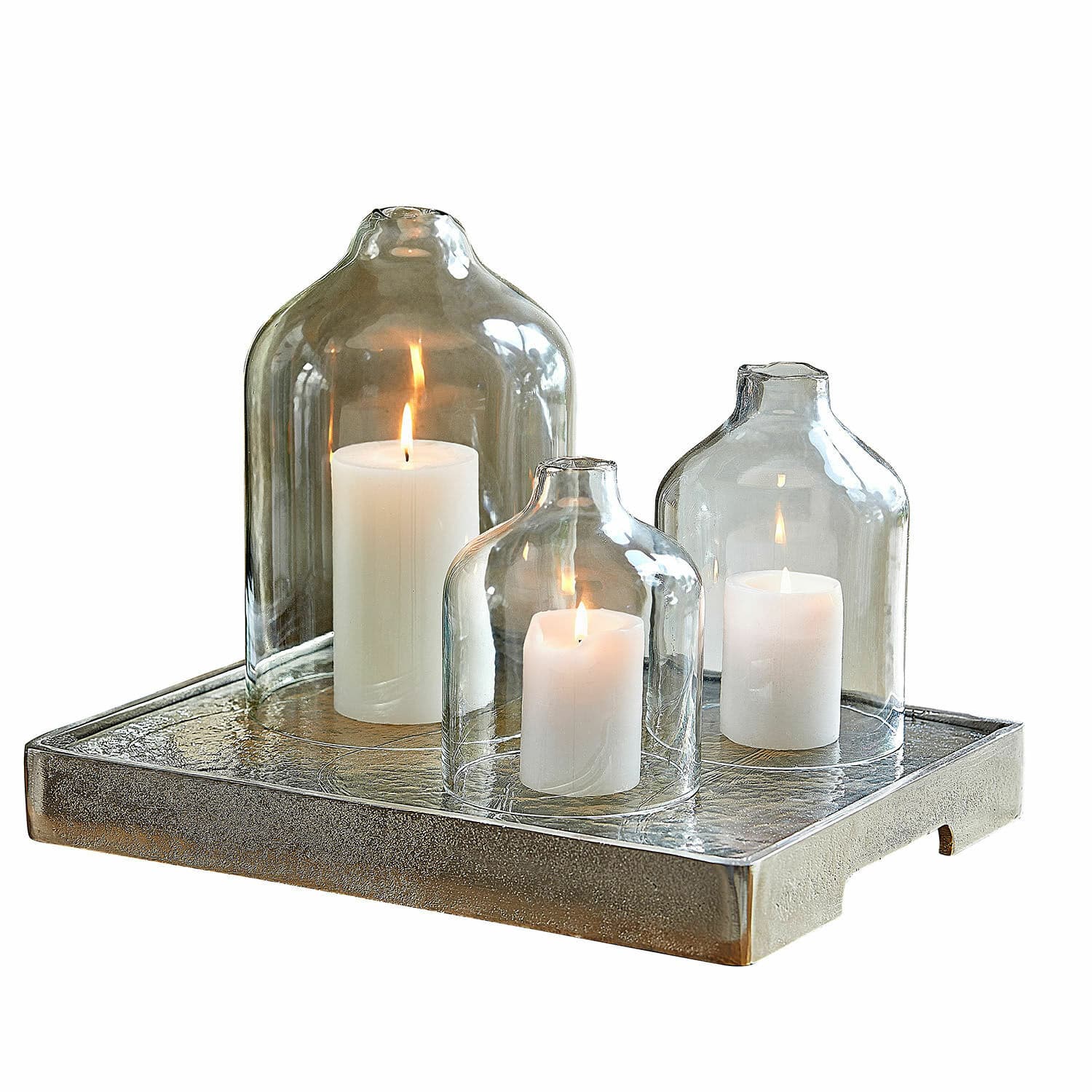 Set di 3 portacandele Xalvent Set di tre portacandele in vetro su vassoio metallico argento, decorazione d'interni elegante