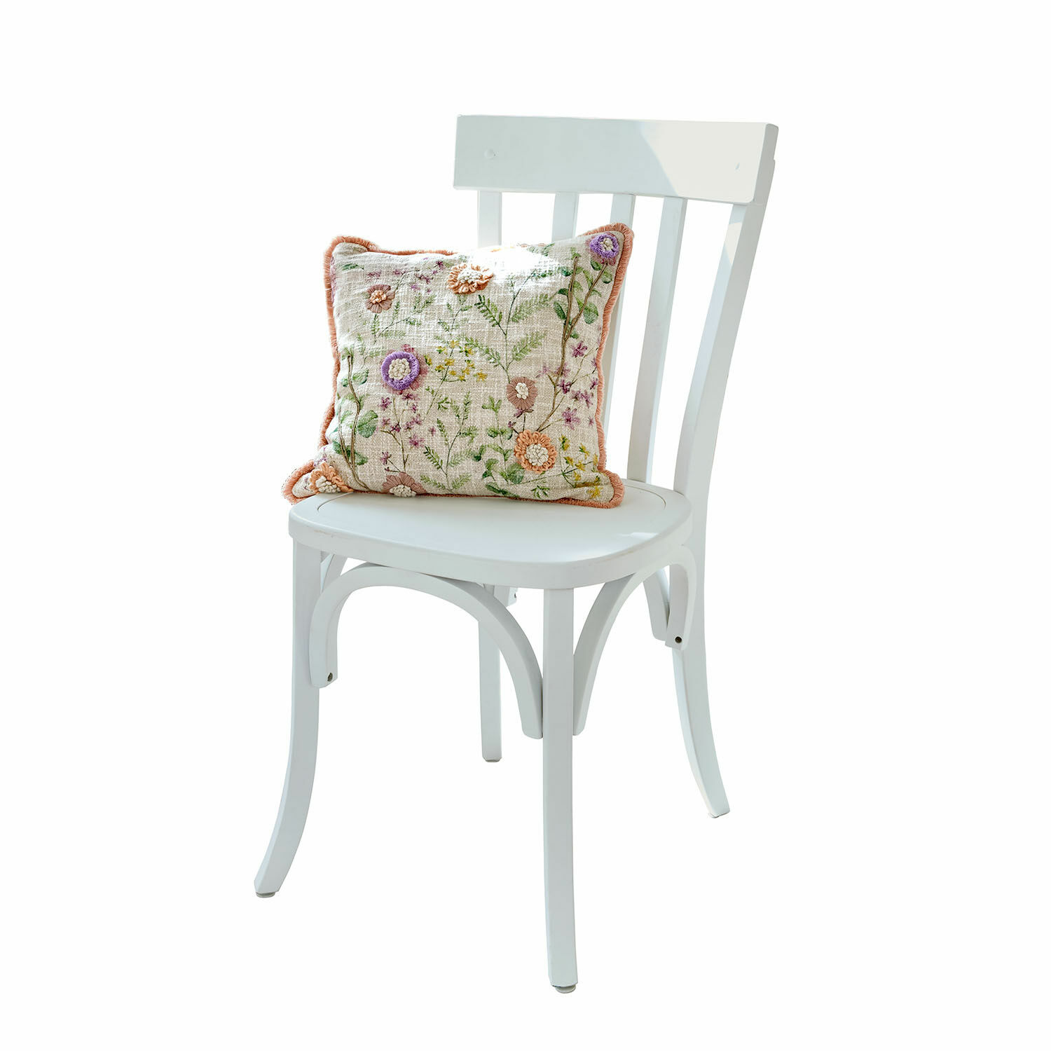 Sedia Passigny Sedia in legno bianco con cuscino decorativo ricamato con fiori dai colori pastello