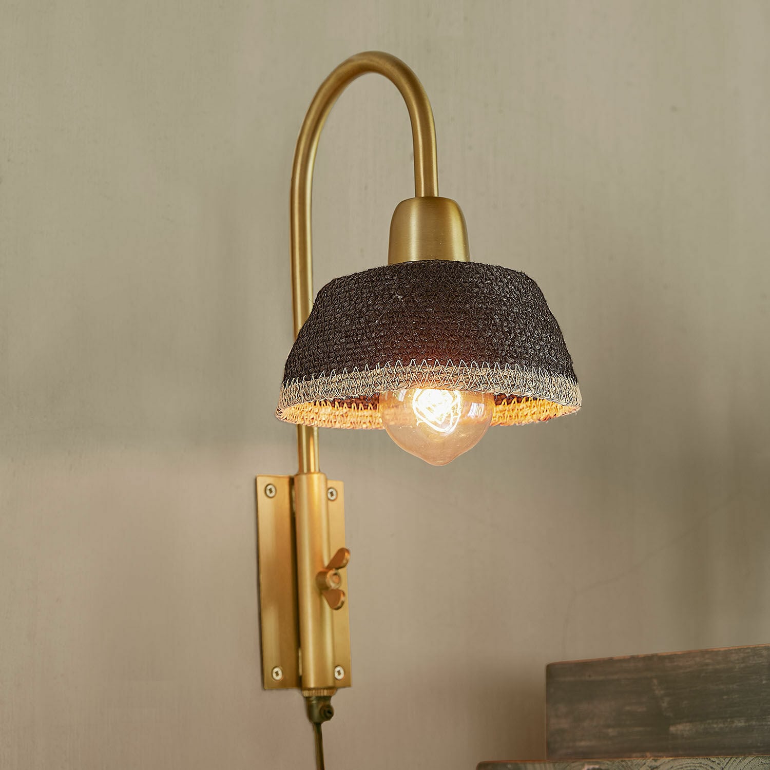 Lampada da parete Quistal