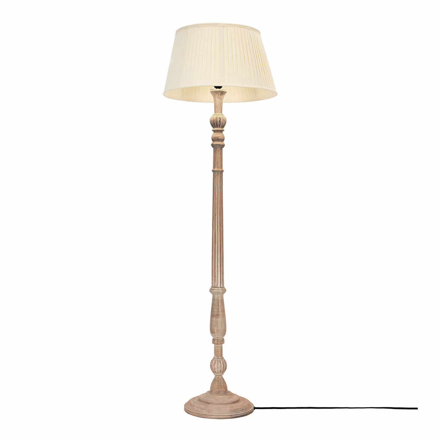 Lampada a stelo Morten Lampada da terra in legno con paralume crema, design classico per soggiorno
