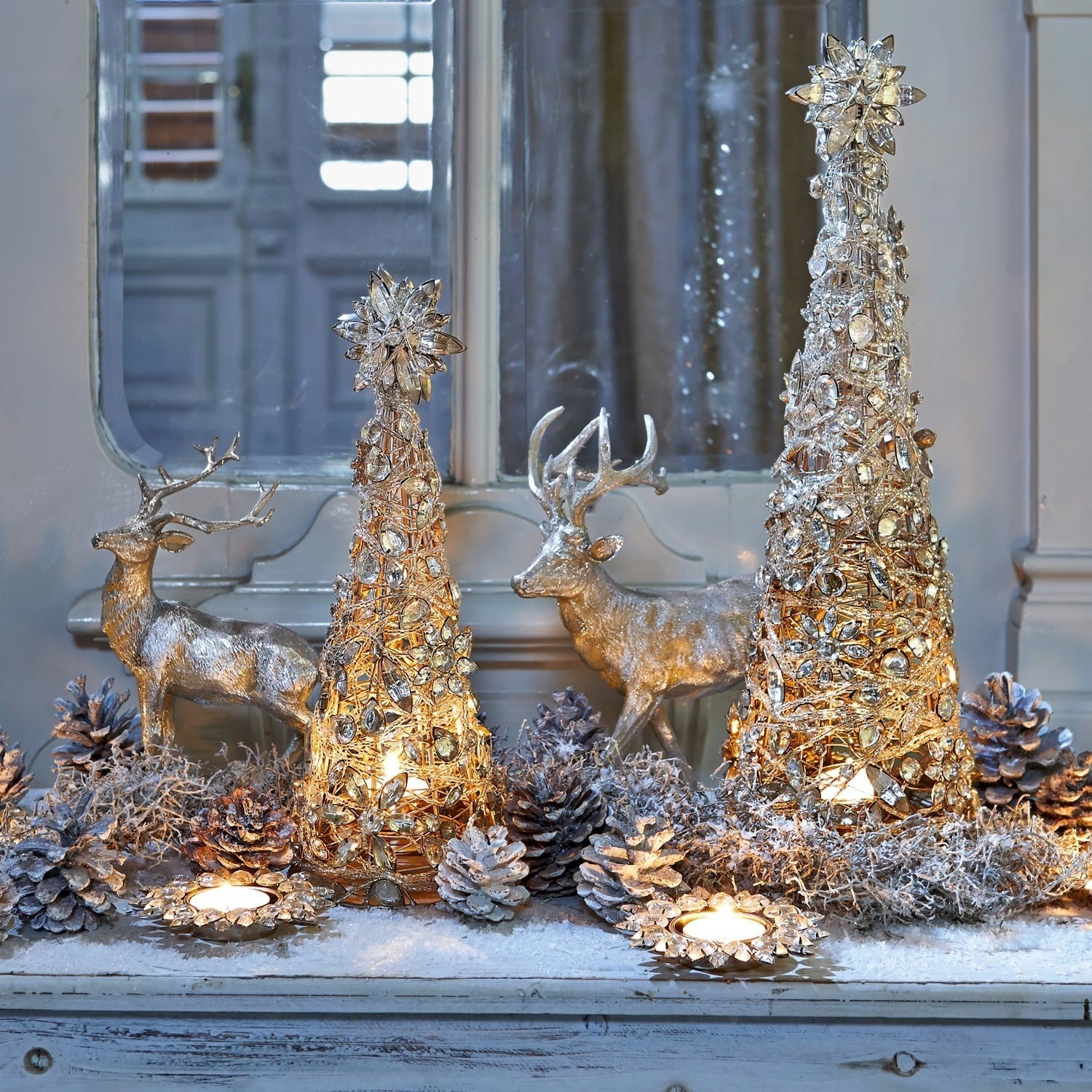 Coppia di decorazioni ad albero Moroni