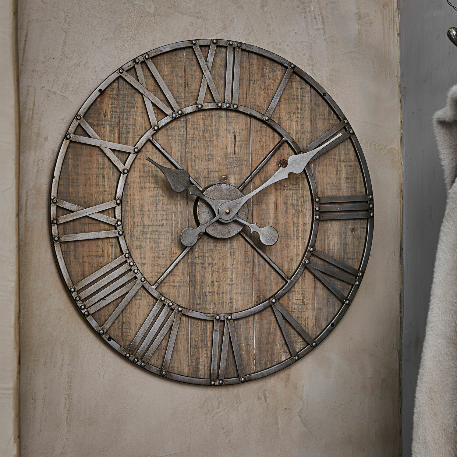Orologio Caldwell Grande orologio da parete in legno e metallo stile vintage con numeri romani per decorazione d'interni