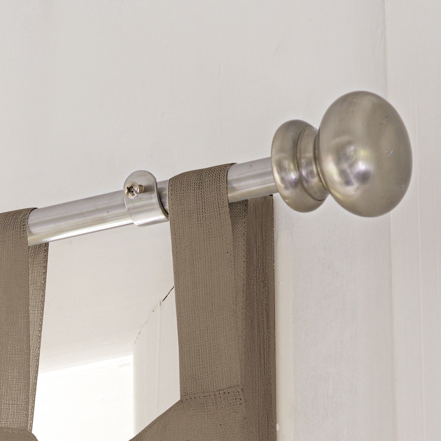 Bastone per tende Henderson Bastone per tende in metallo argento con anelli beige per decorazione finestra