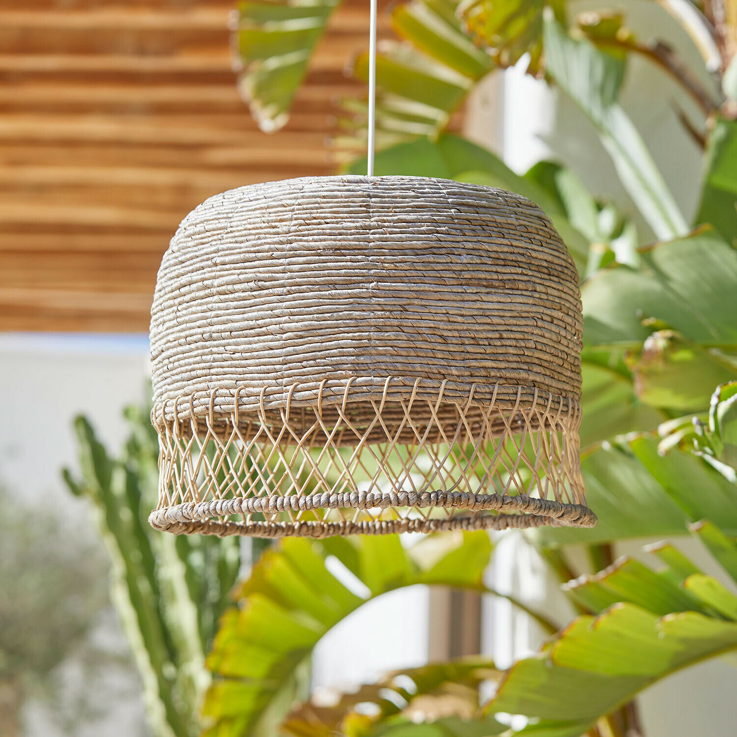 Paralume Mirellos Lampada a sospensione in rattan naturale intrecciato beige, elemento decorativo per illuminazione interna