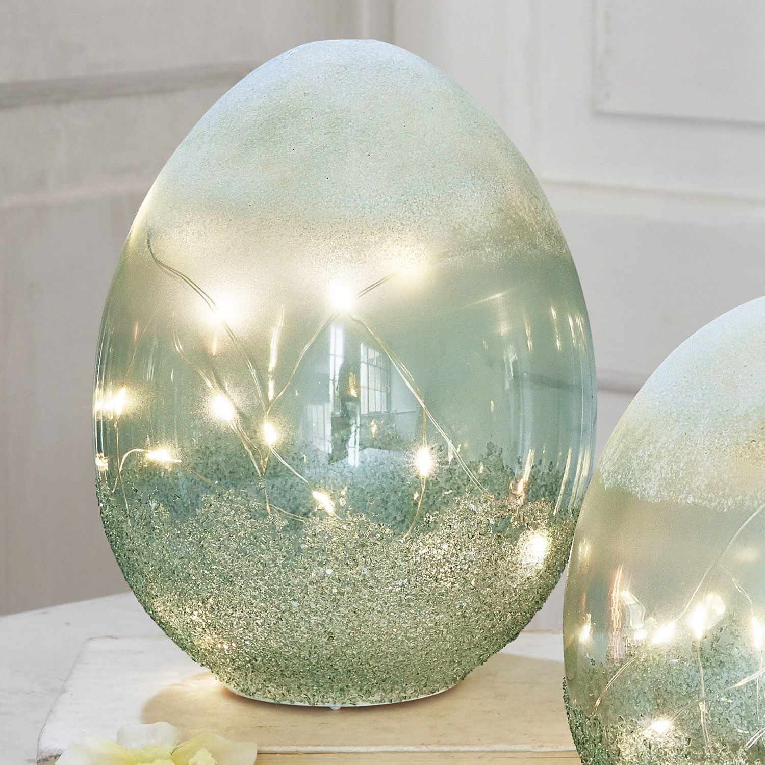 Coppia di uova con luci a LED Borleos