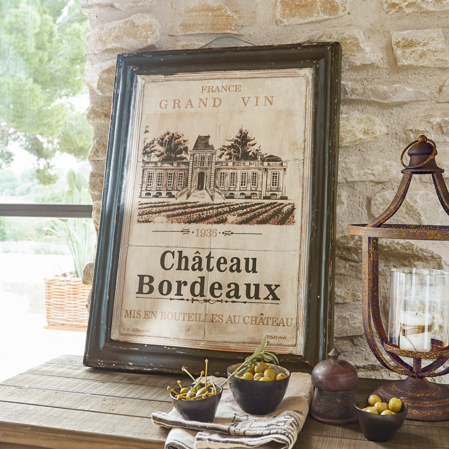 Quadro Château Bordeaux Quadro con cornice nera e motivo Château Bordeaux su sfondo beige, decorazione da parete vintage