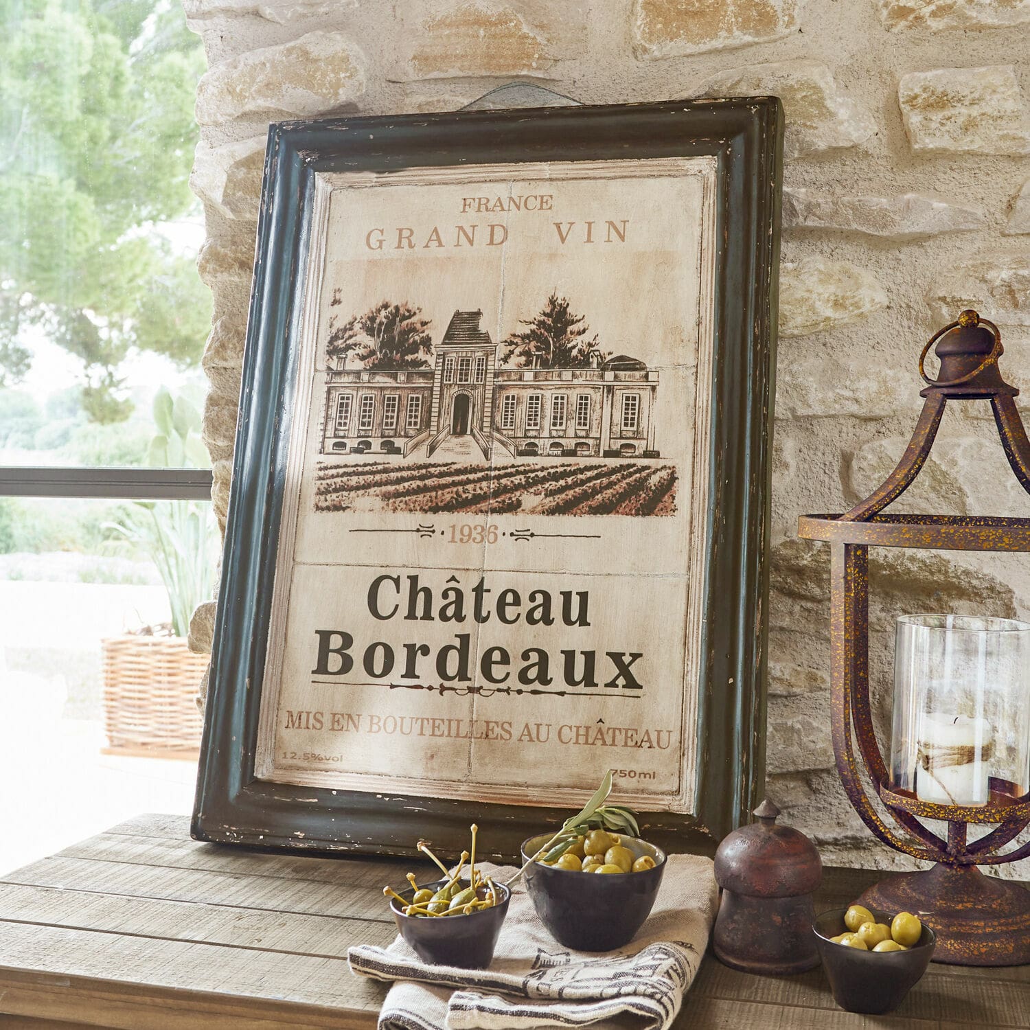 Quadro Château Bordeaux Quadro con cornice nera e motivo Château Bordeaux su sfondo beige, decorazione da parete vintage