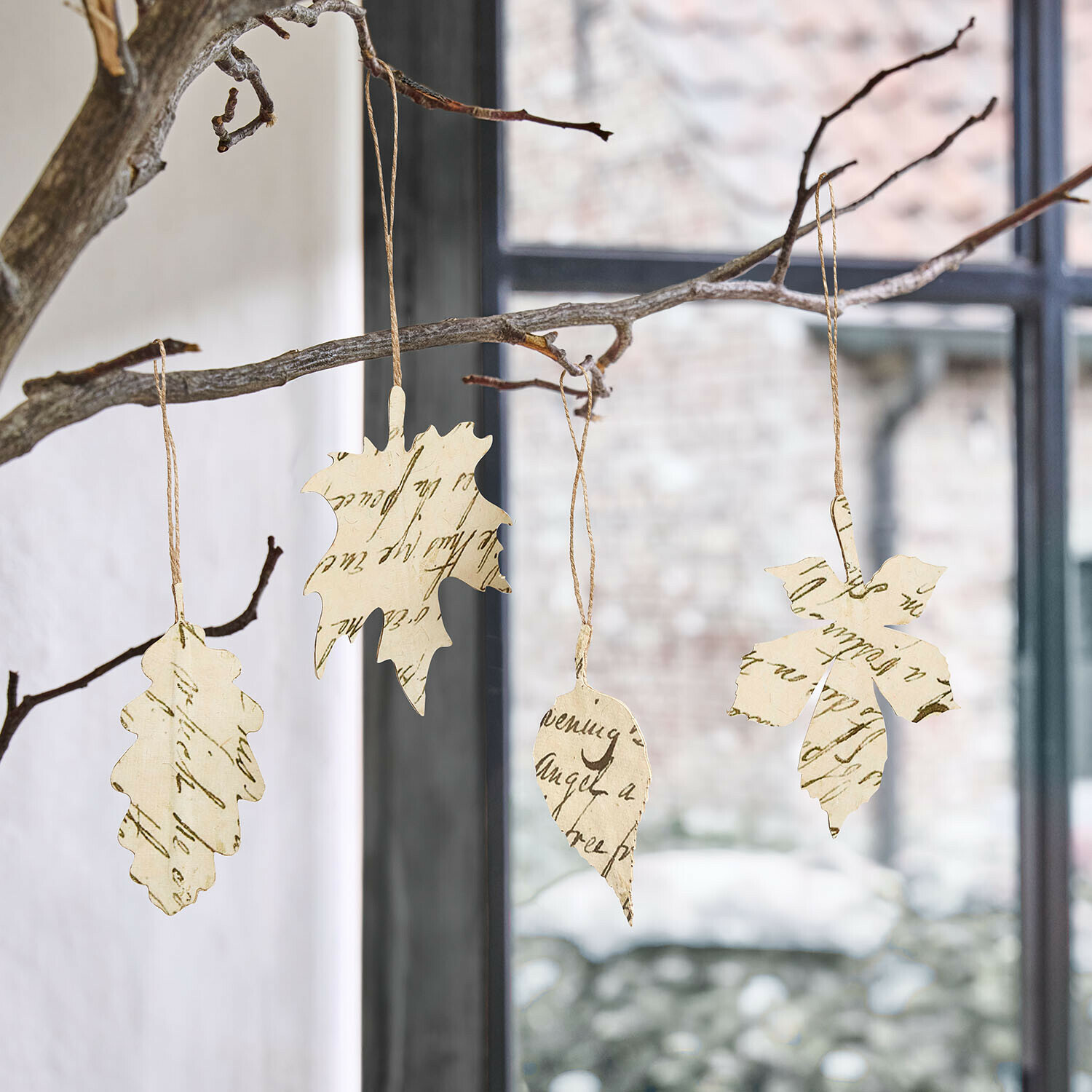 Set di 4 decorazioni da appendere Fleuriene