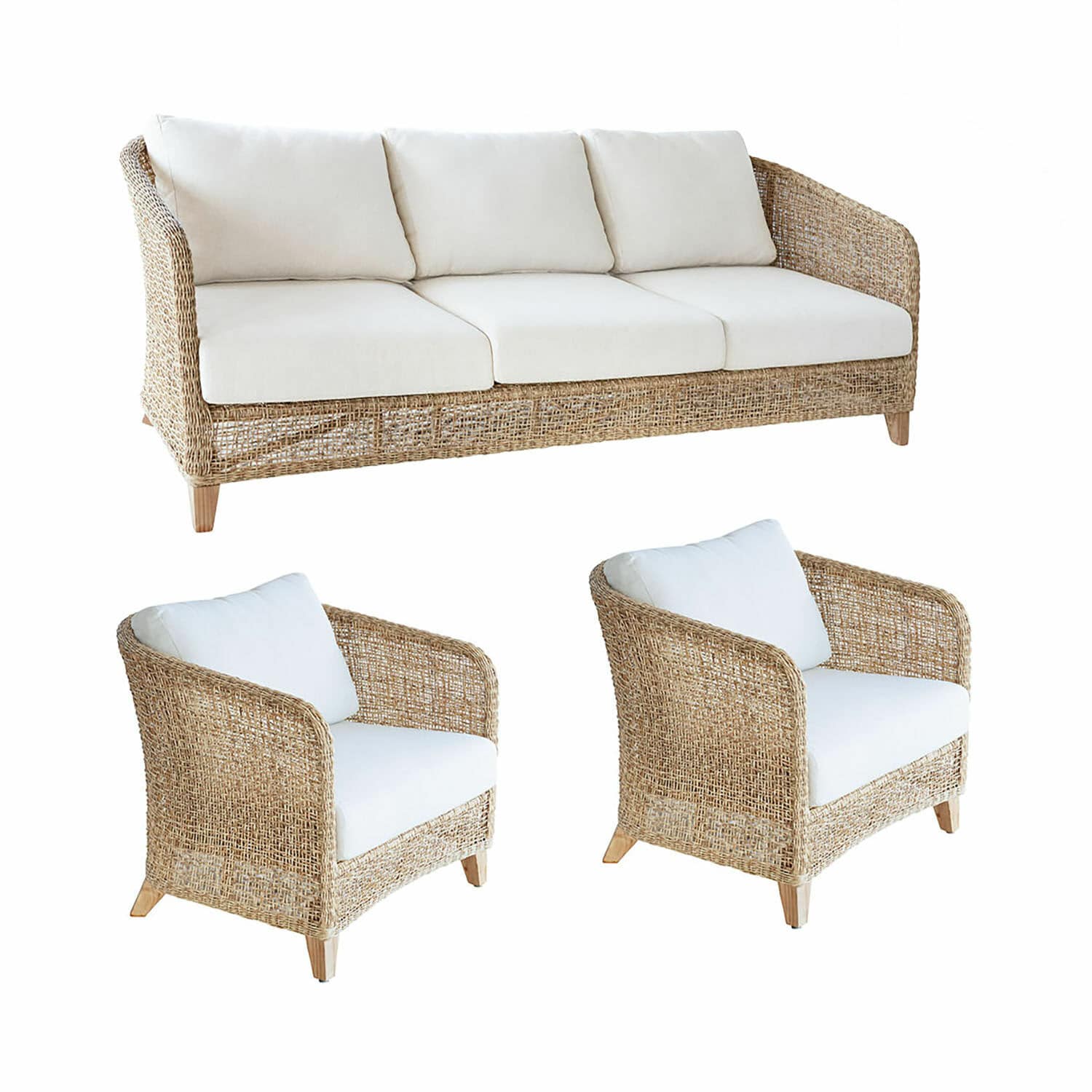Set divano e poltrone Clarivaux Set di mobili in rattan naturale con cuscini bianchi, divano e poltrone comode per soggiorno