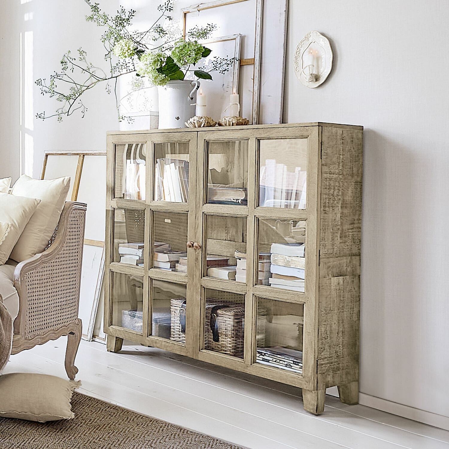 Mobile basso con ante in vetro Stoneham