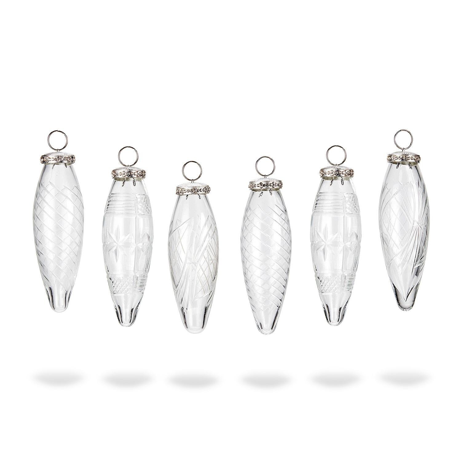 Set di 6 decorazioni natalizie Loulay Set di sei decorazioni natalizie in vetro trasparente con anelli metallici e motivi incisi