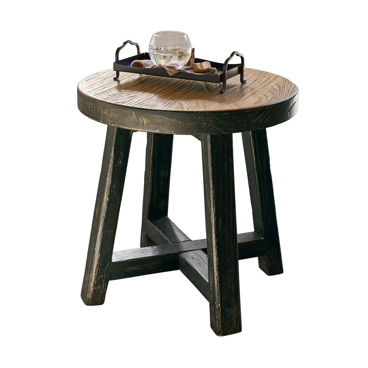 Tavolino di complemento Gorivel Tavolino rotondo in legno scuro con piano rustico e vassoio nero con bicchiere d'acqua