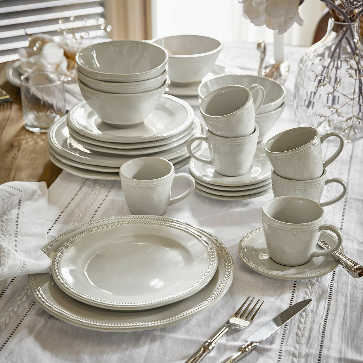 Set di 30 stoviglie Norrvik