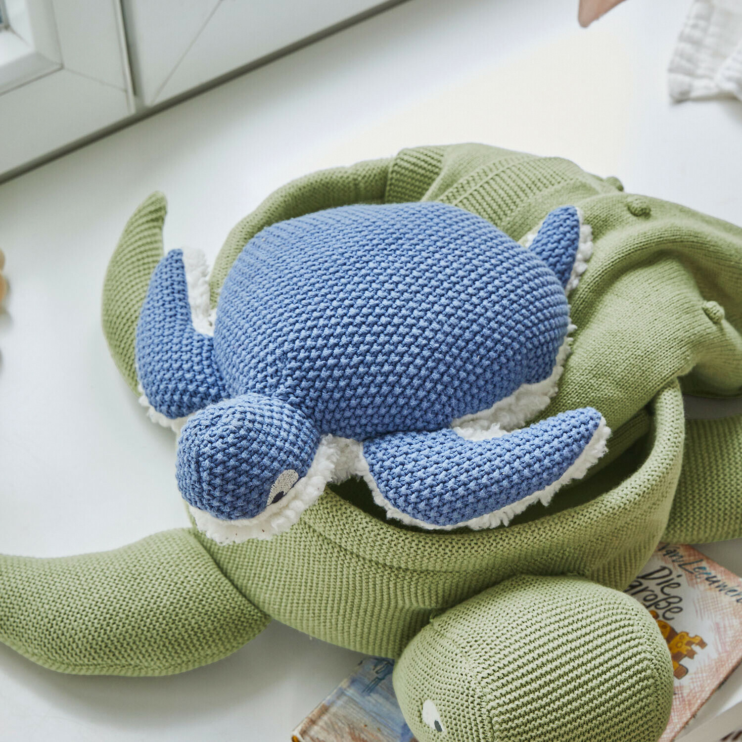 Peluche Lomencia Morbido giocattolo tartaruga lavorato a maglia in cotone verde e blu, ideale per bambini e decorazioni