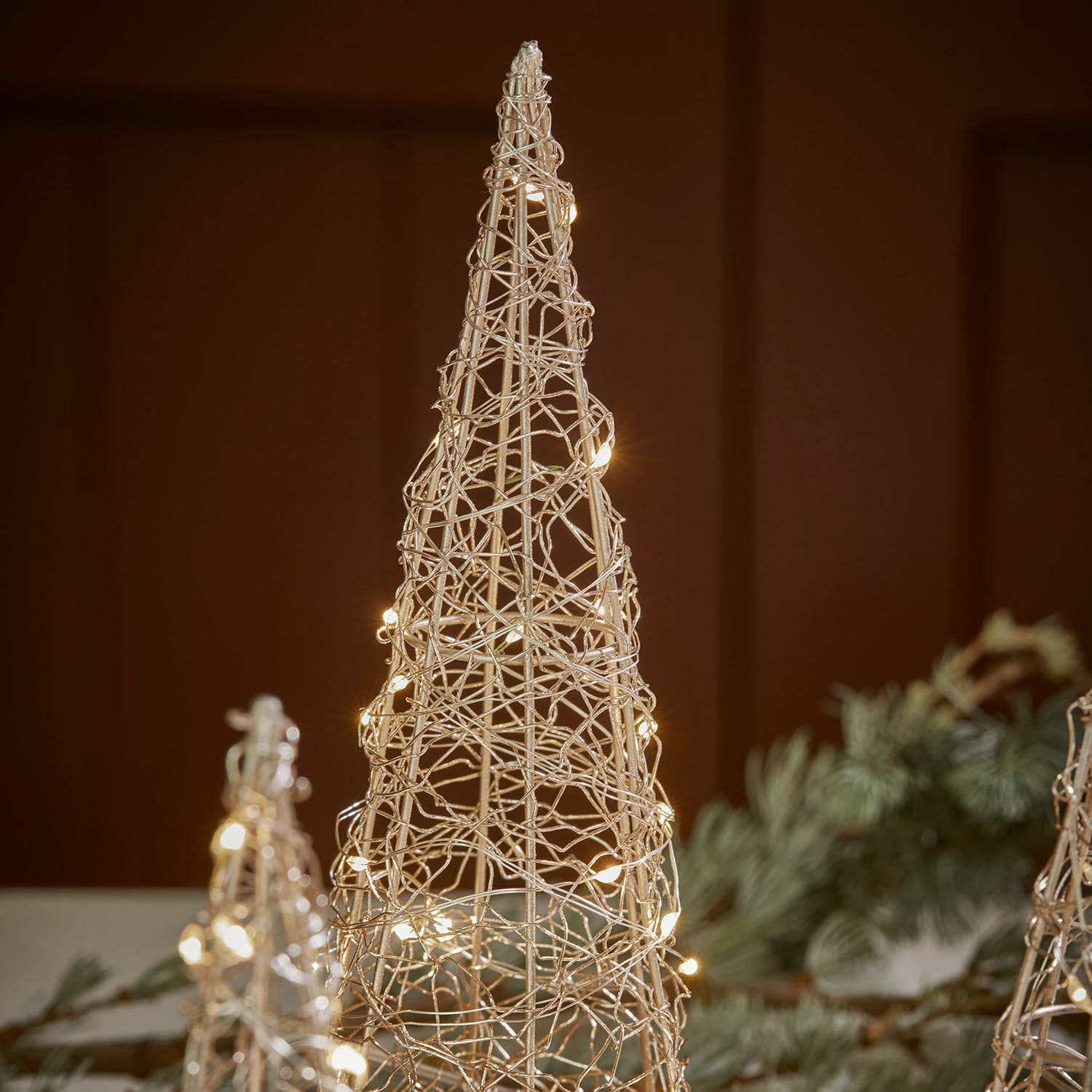 Set di 4 alberi a LED Velkrin