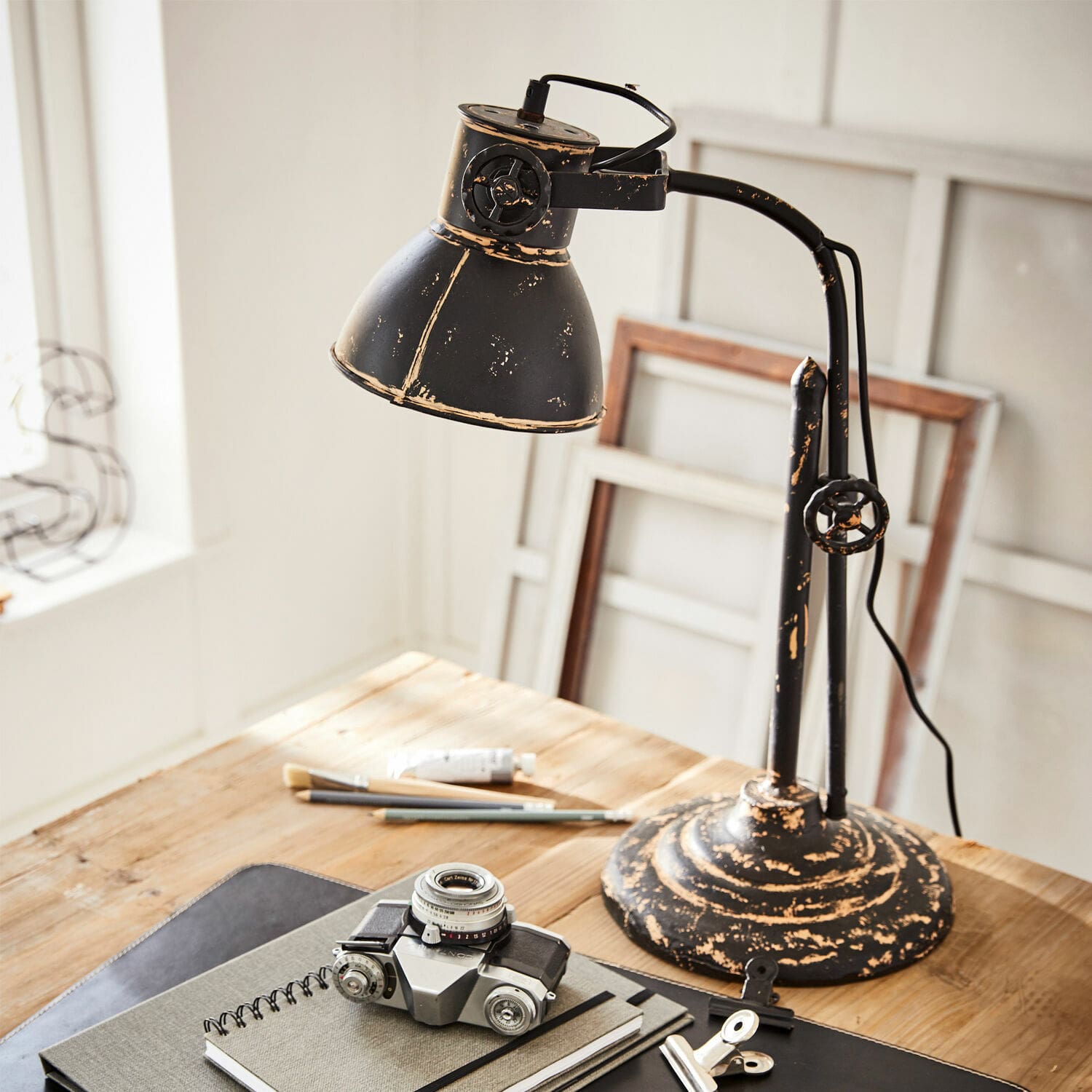 Lampada da tavolo Jonava