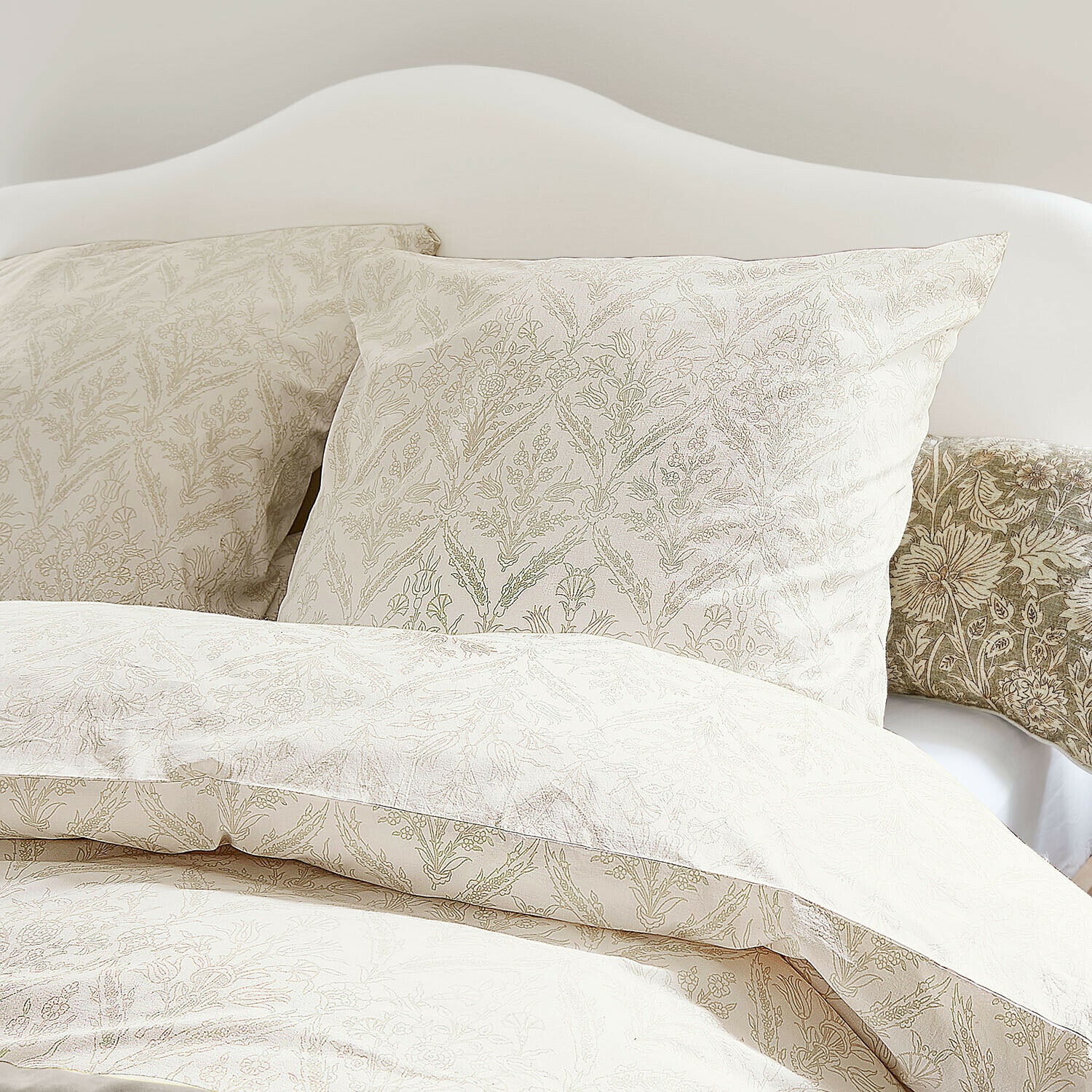 Biancheria da letto Jardin Royale Biancheria da letto in cotone color crema con delicato motivo floreale, morbida ed elegante