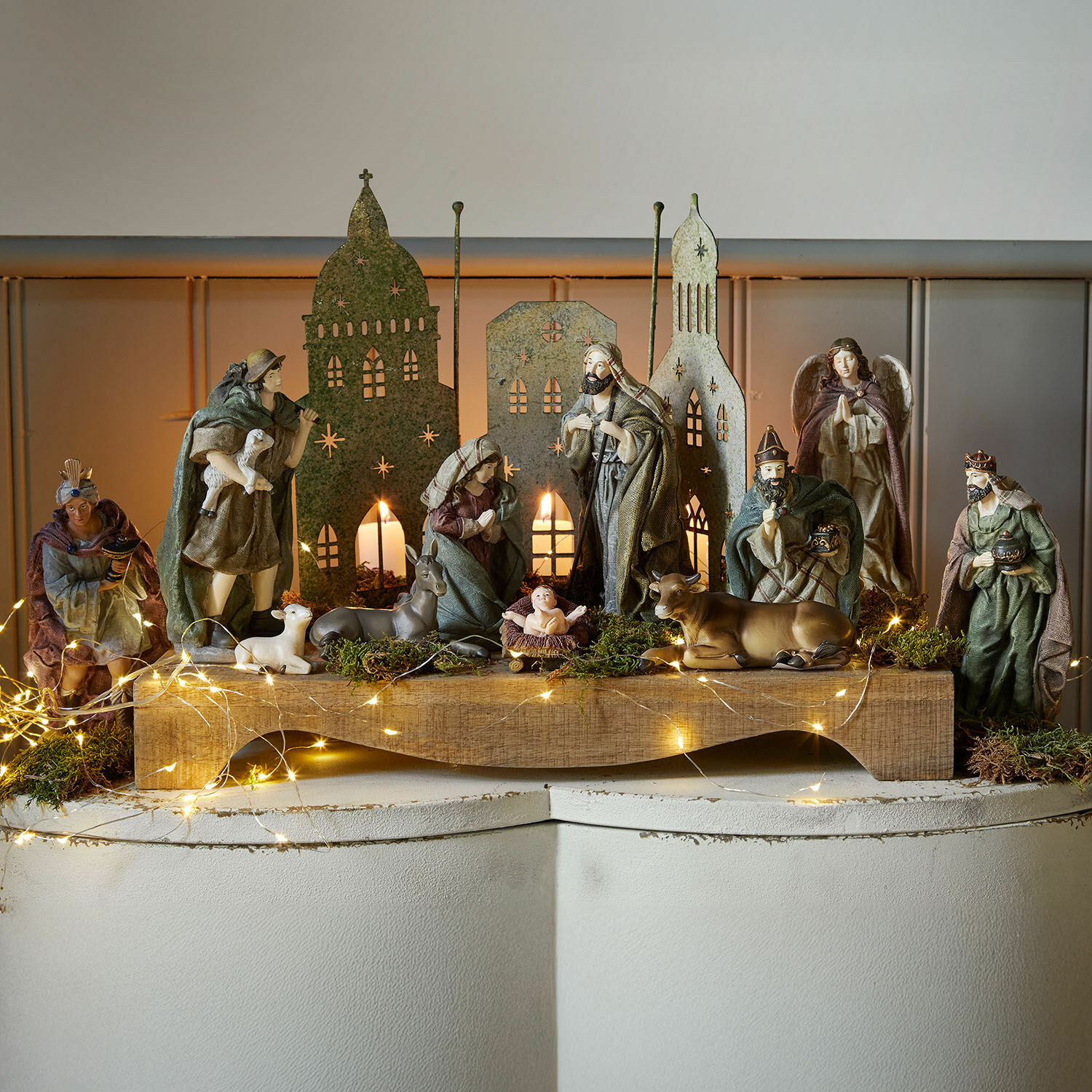 Set di 11 personaggi del presepe Luniva