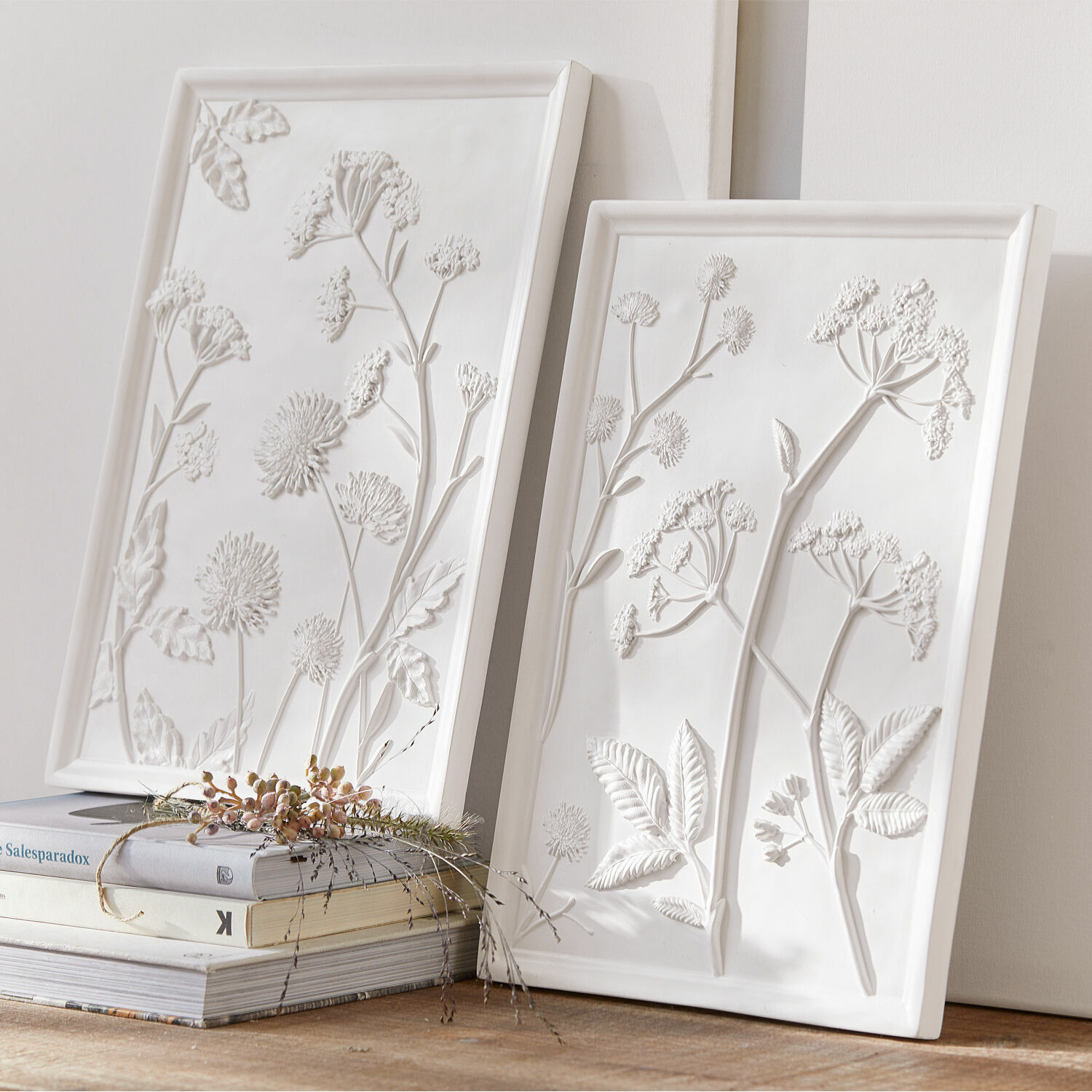 Coppia di pannelli decorativi Carrefour Pannelli da parete in ceramica bianca con rilievo floreale, decorazione naturale per interni