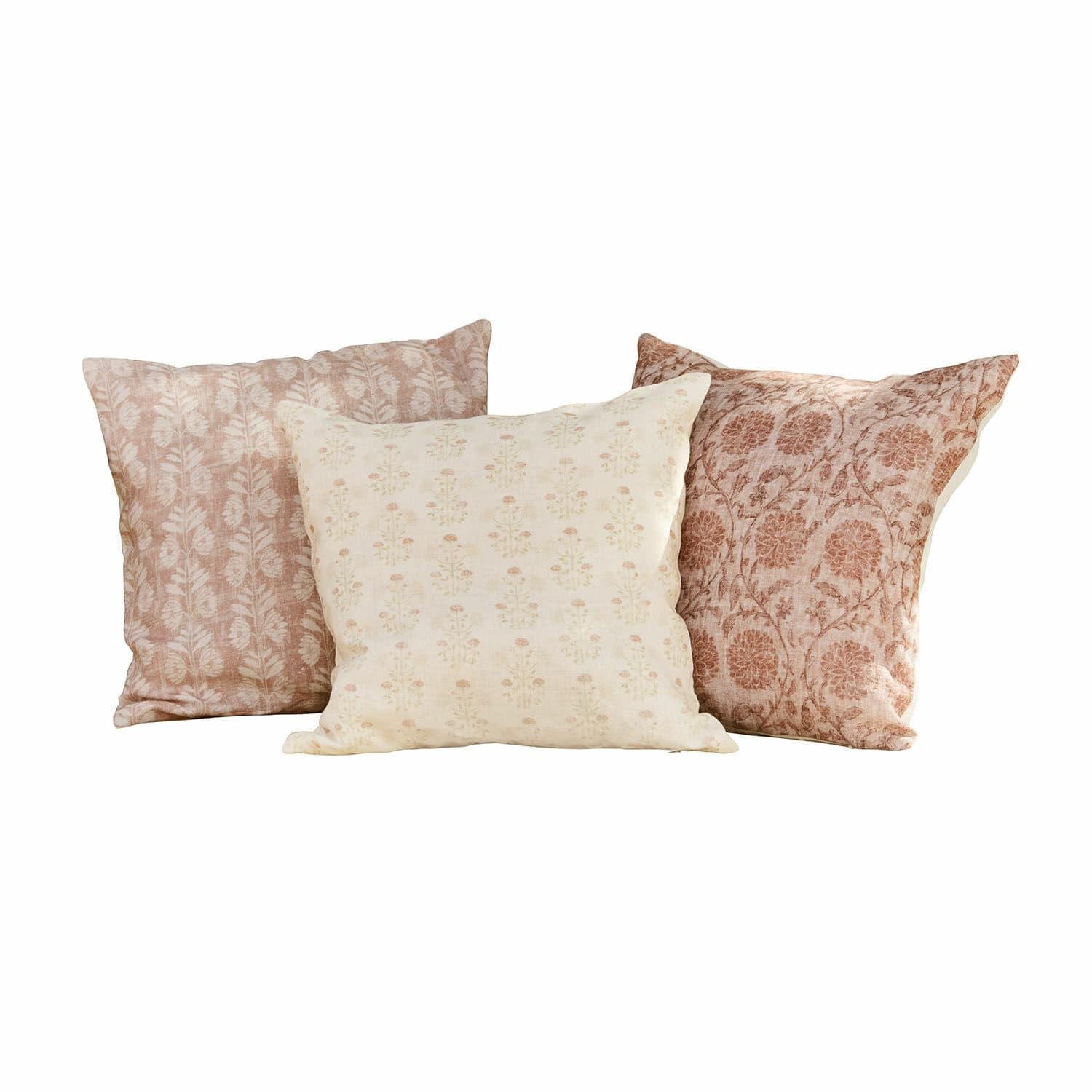 Set di 3 copricuscini Tarouja Set di tre cuscini decorativi in cotone beige e marrone con motivi floreali per soggiorno