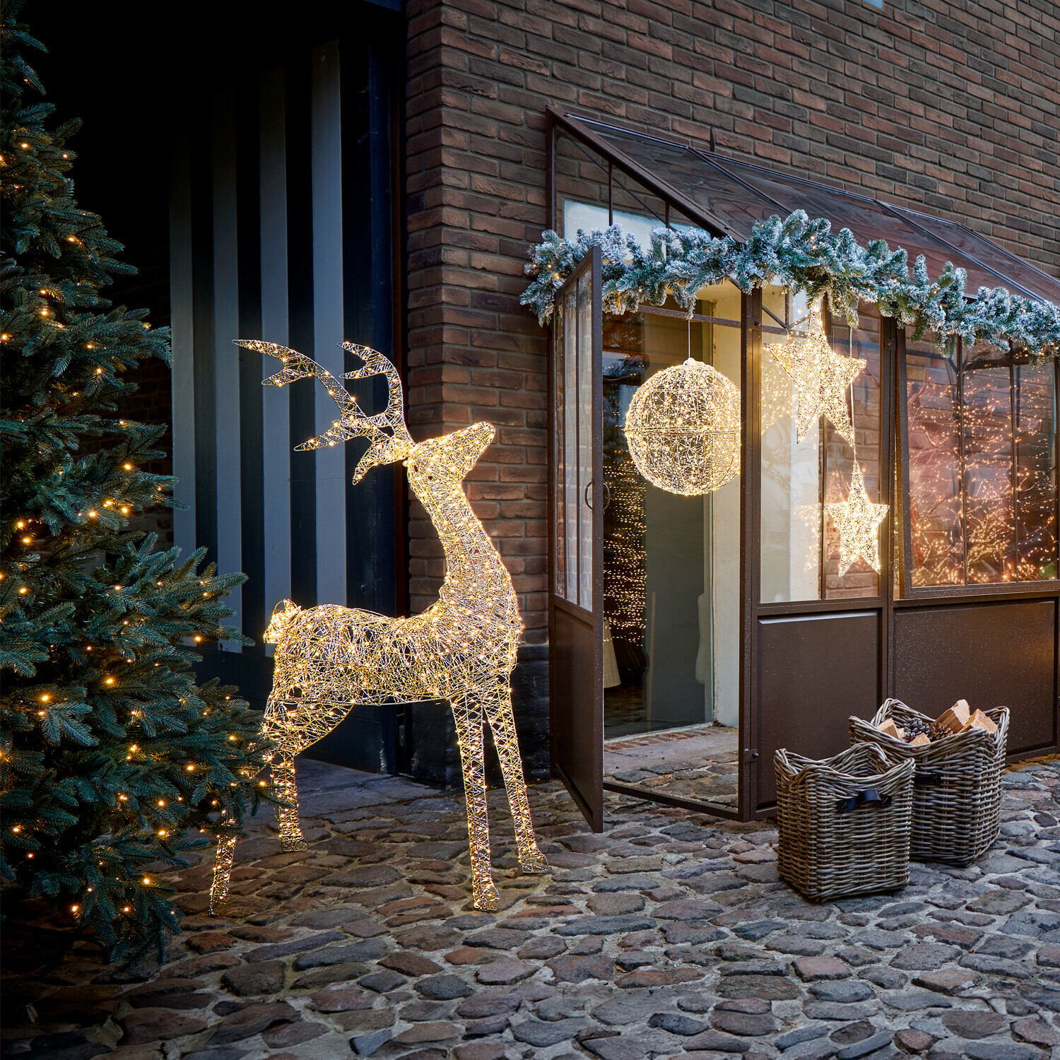 Cervo a LED Elanari