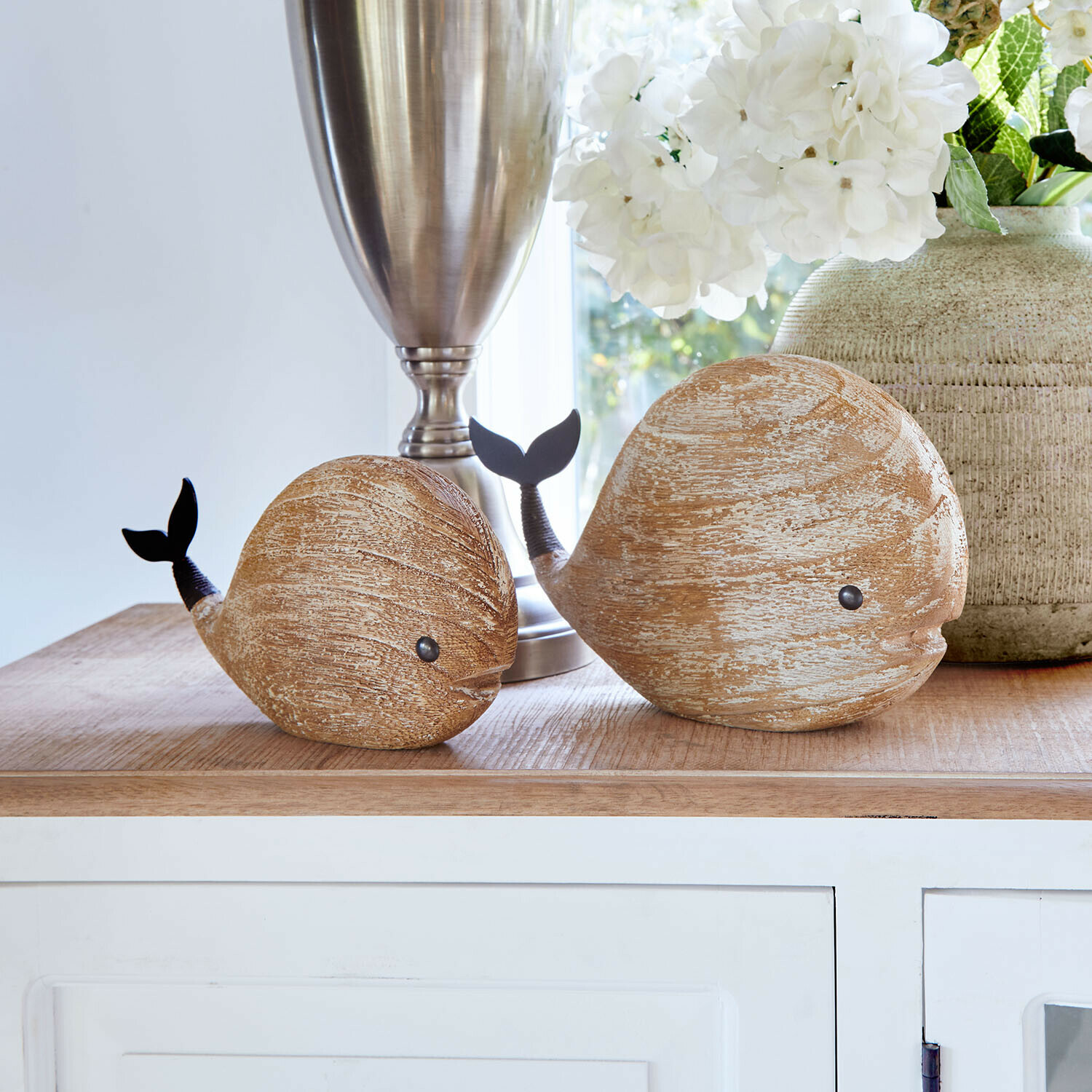 Coppia di balene decorative Brisdon