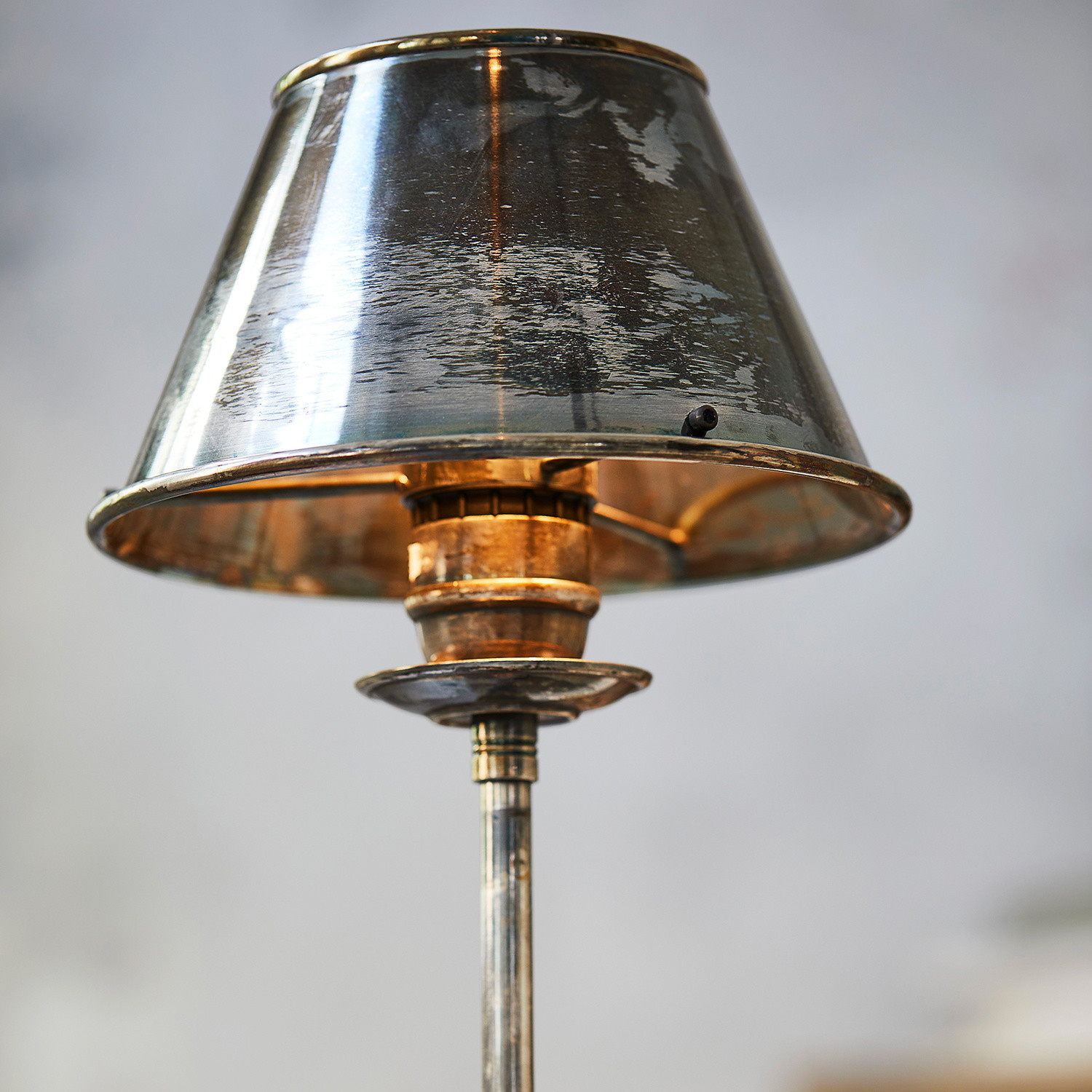 Lampada da tavolo Viola