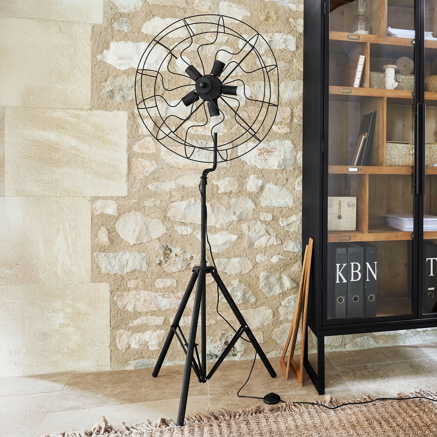 Lampada da terra Thunderfield