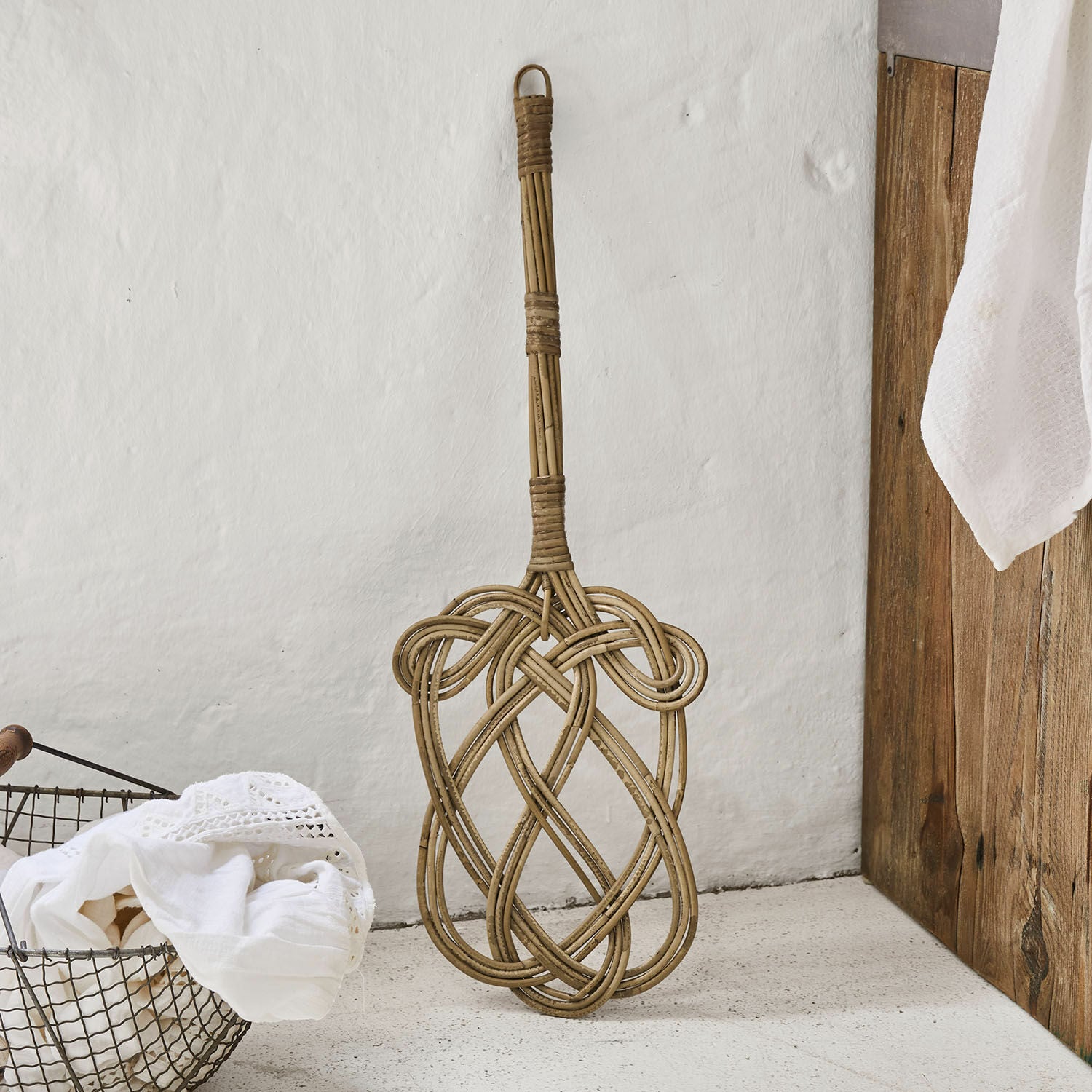 Battipanni Yarven Scopa decorativa in rattan colore naturale per interni in stile rustico