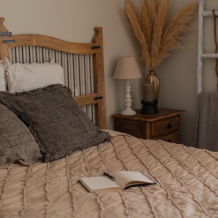 Homestory @camillecorlouer Nuovo look per la camera da letto