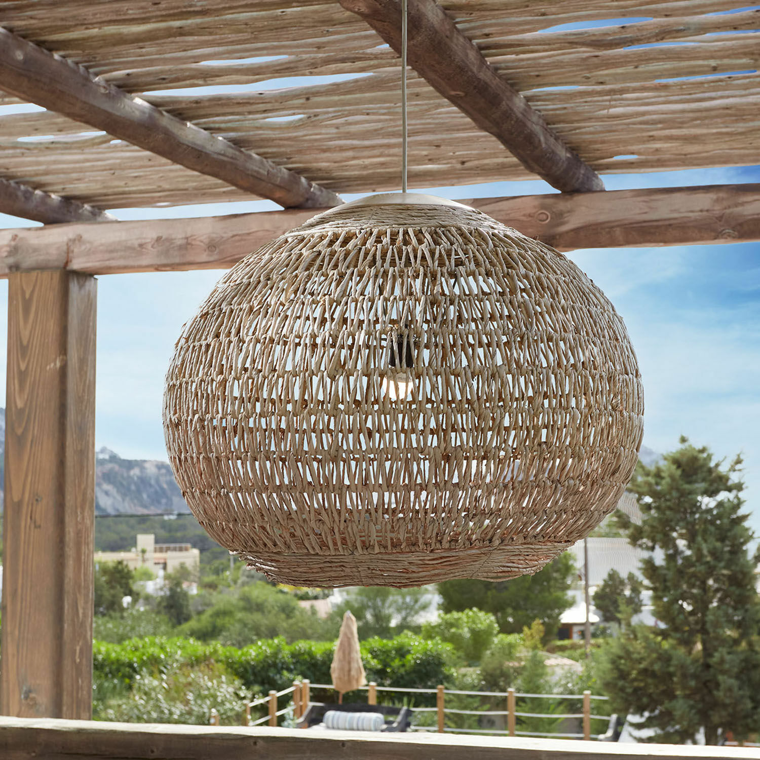 Paralume Fexilor Lampada a sospensione in rattan intrecciato beige naturale per decorazioni interne ed esterne