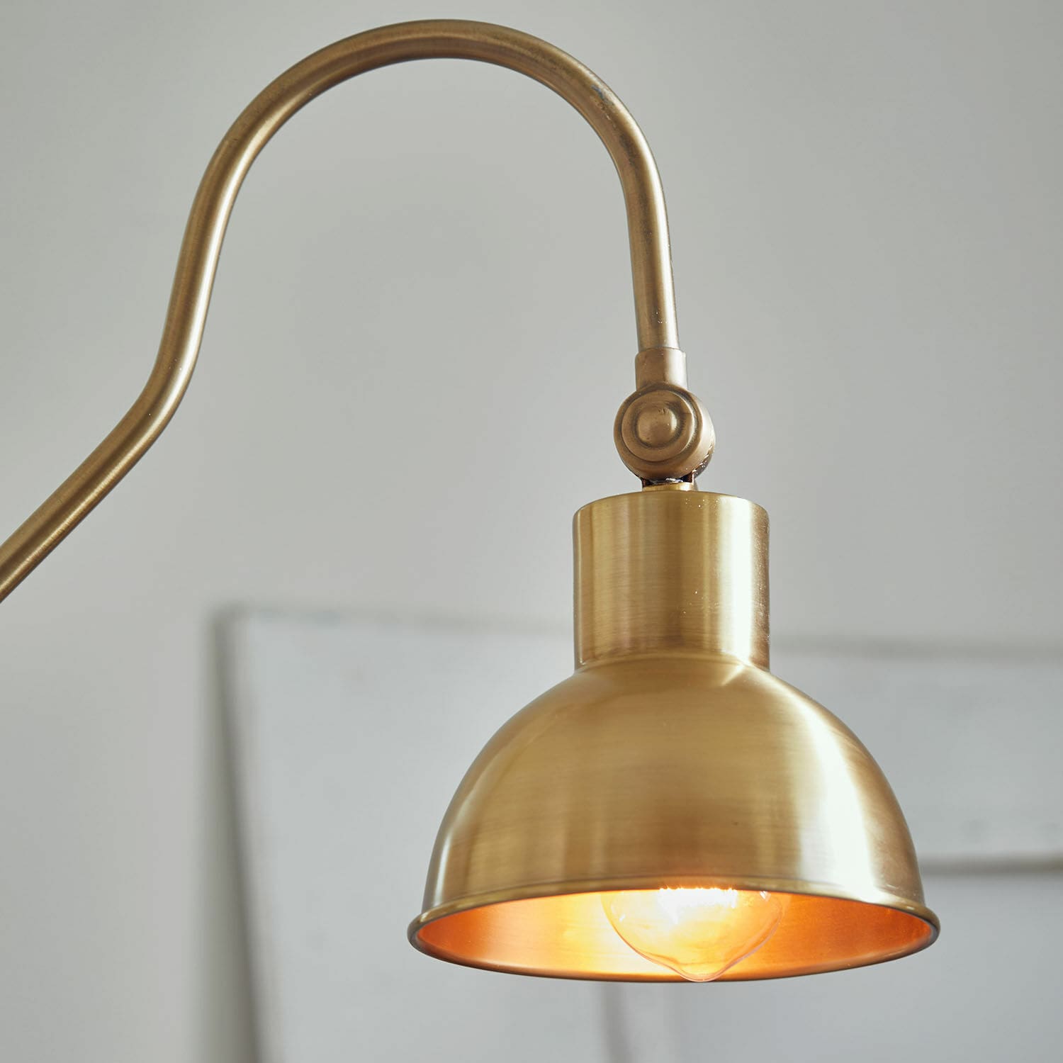 Lampada a stelo Delacroille