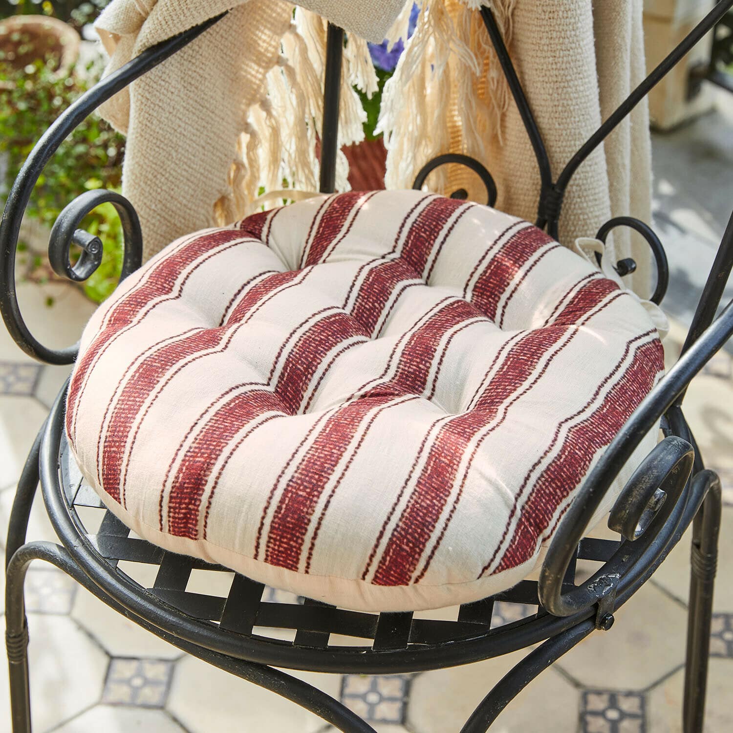 Coppia di cuscini da seduta Bourrignon Cuscino rotondo in cotone crema con righe rosse per sedia, comodo e decorativo
