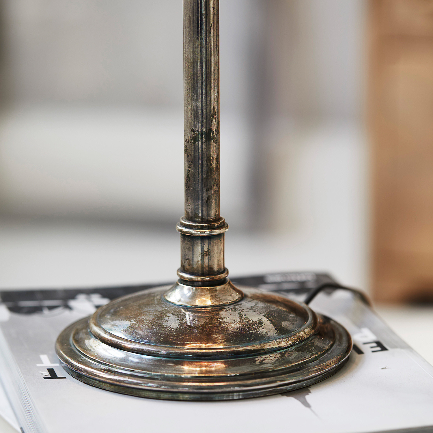 Lampada da tavolo Viola
